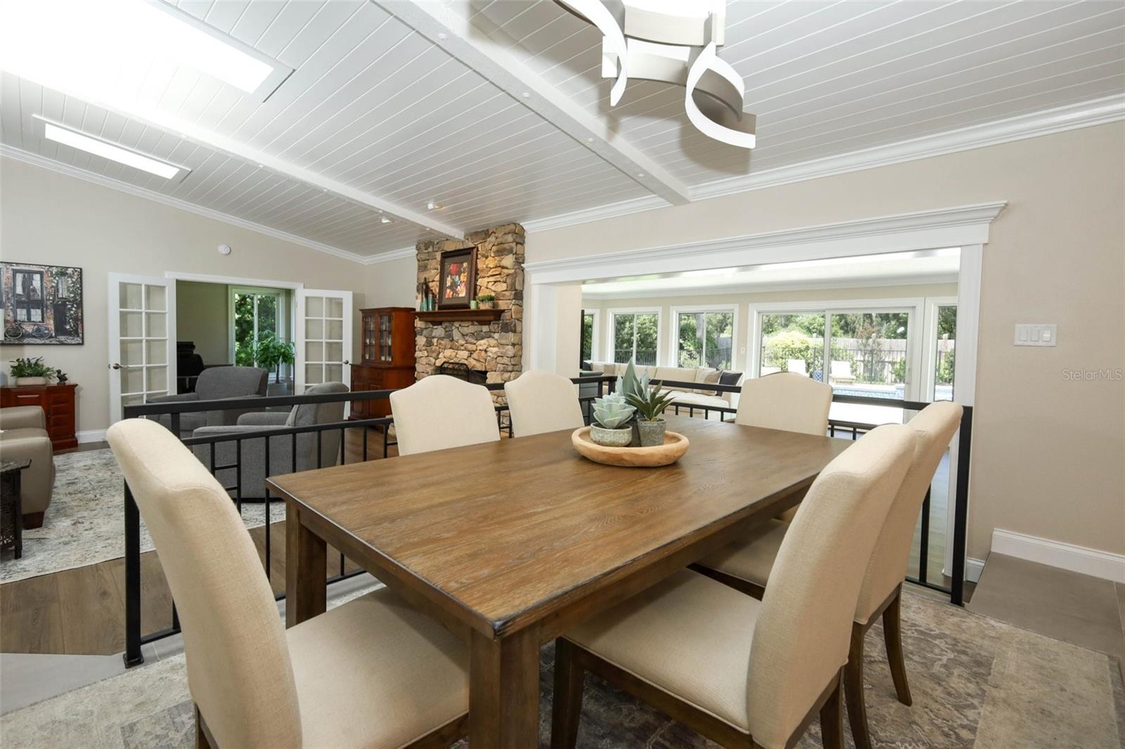 SPRING LAKE HILLS SEC 5 - Residential