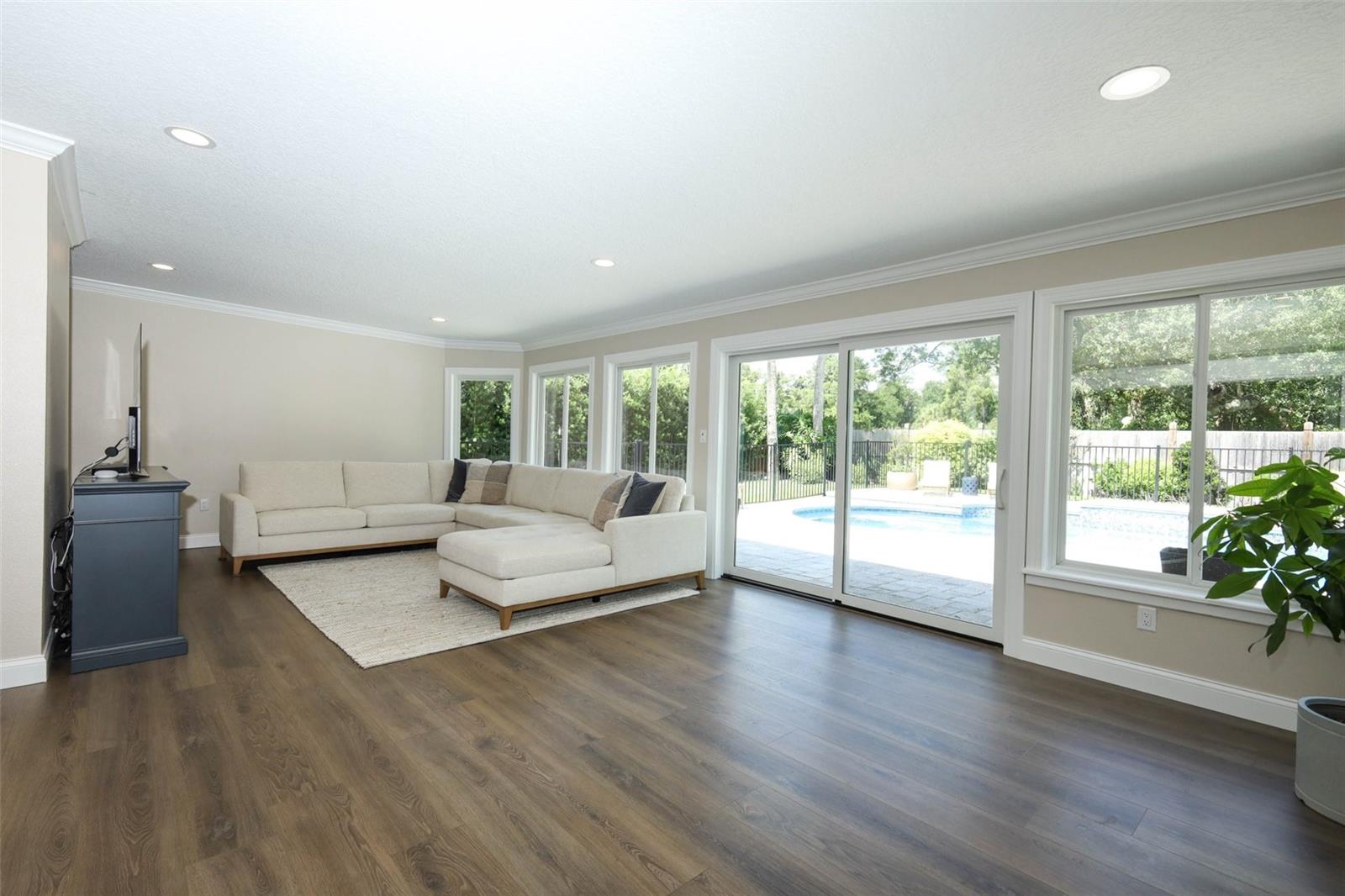 SPRING LAKE HILLS SEC 5 - Residential