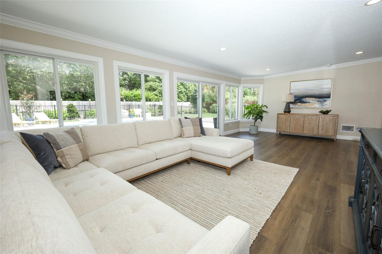 SPRING LAKE HILLS SEC 5 - Residential