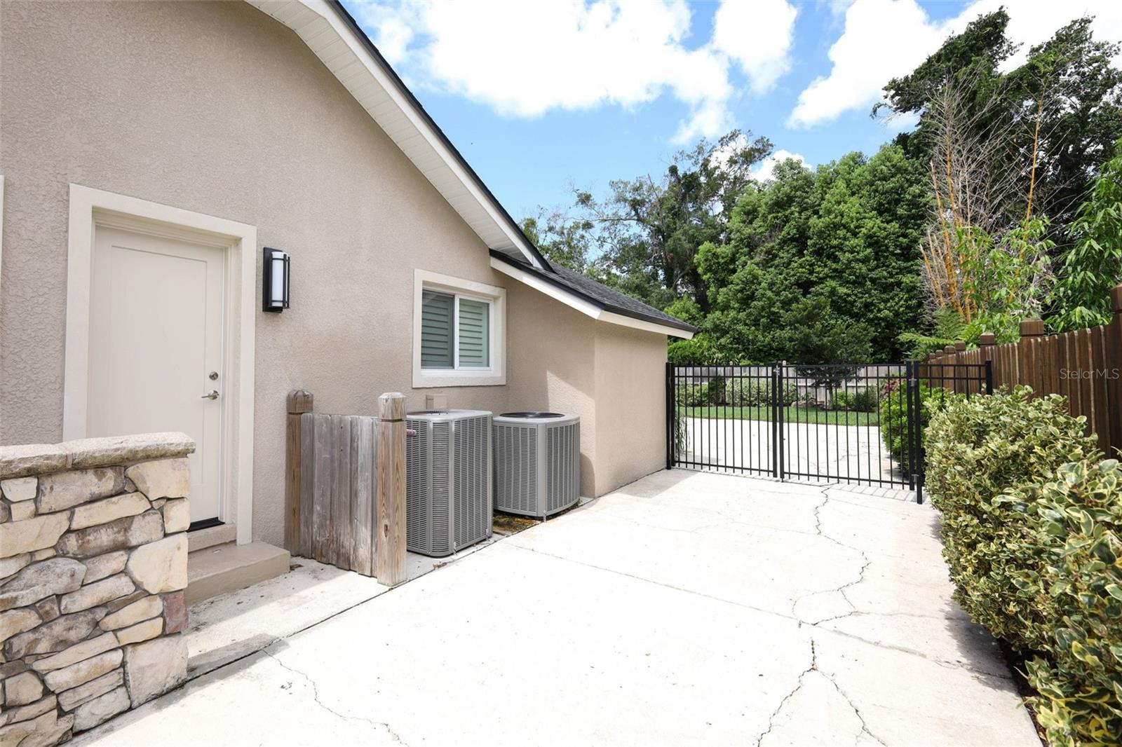SPRING LAKE HILLS SEC 5 - Residential