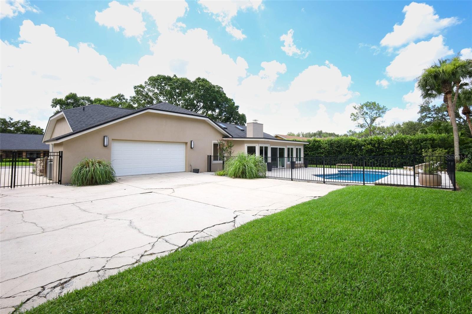 SPRING LAKE HILLS SEC 5 - Residential