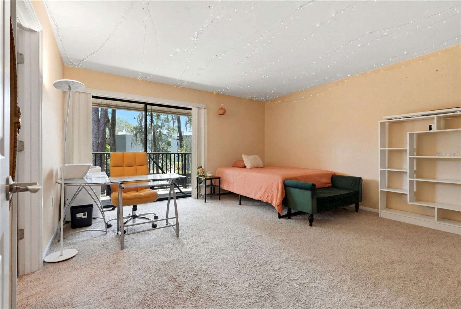 HAWTHORNE RESERVE - Residential