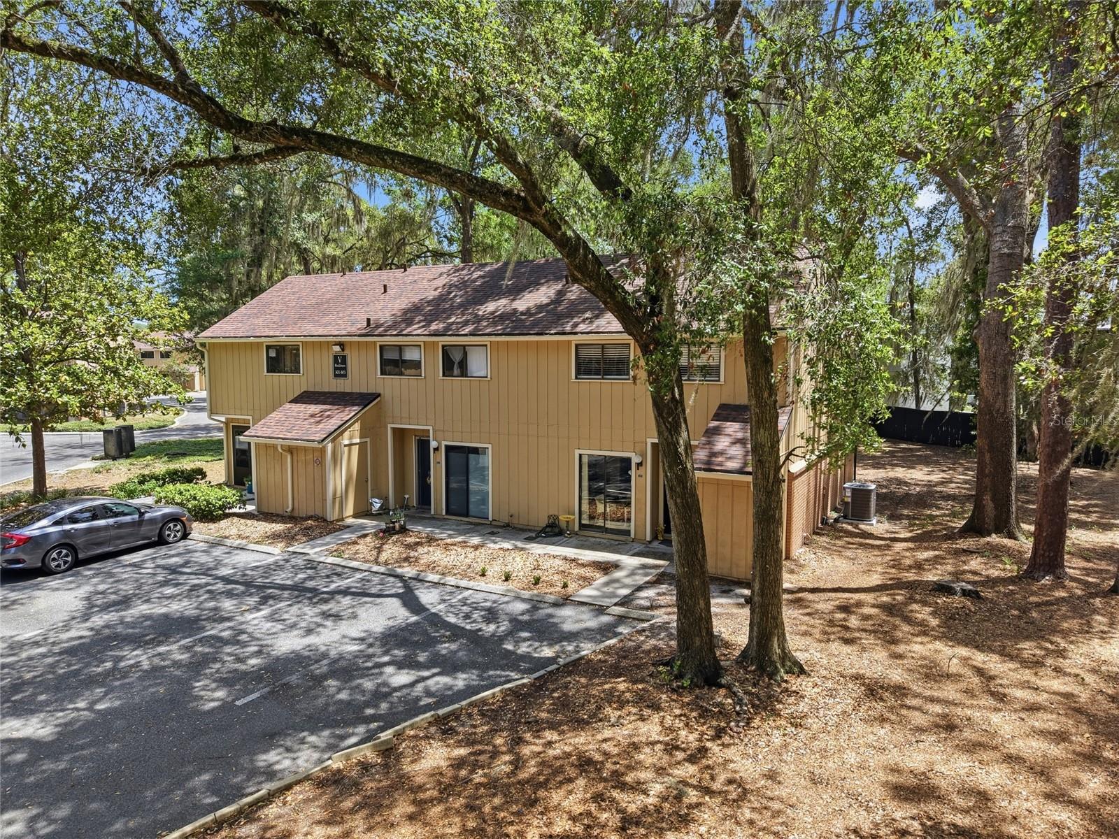 HAWTHORNE RESERVE - Residential
