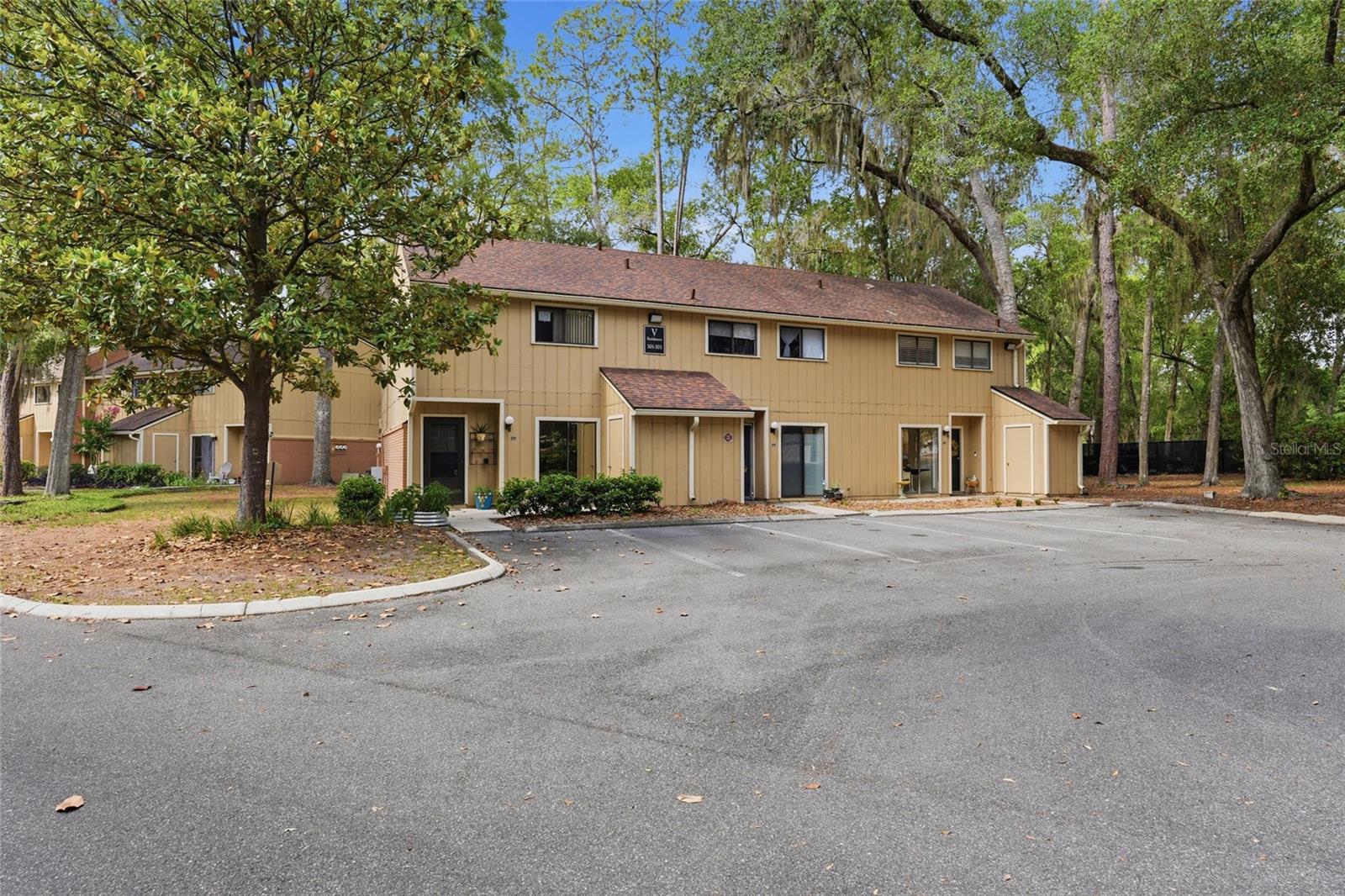 HAWTHORNE RESERVE - Residential