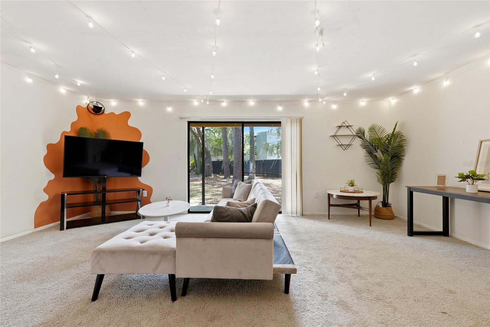 HAWTHORNE RESERVE - Residential