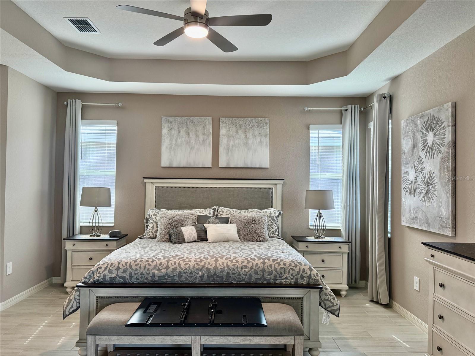 CALUSA COUNTRY CLUB - Residential Lease
