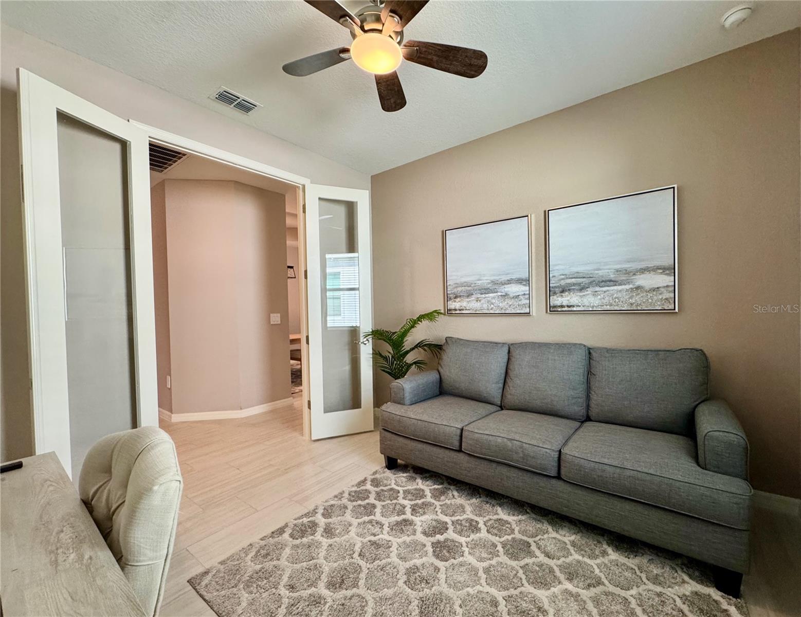 CALUSA COUNTRY CLUB - Residential Lease