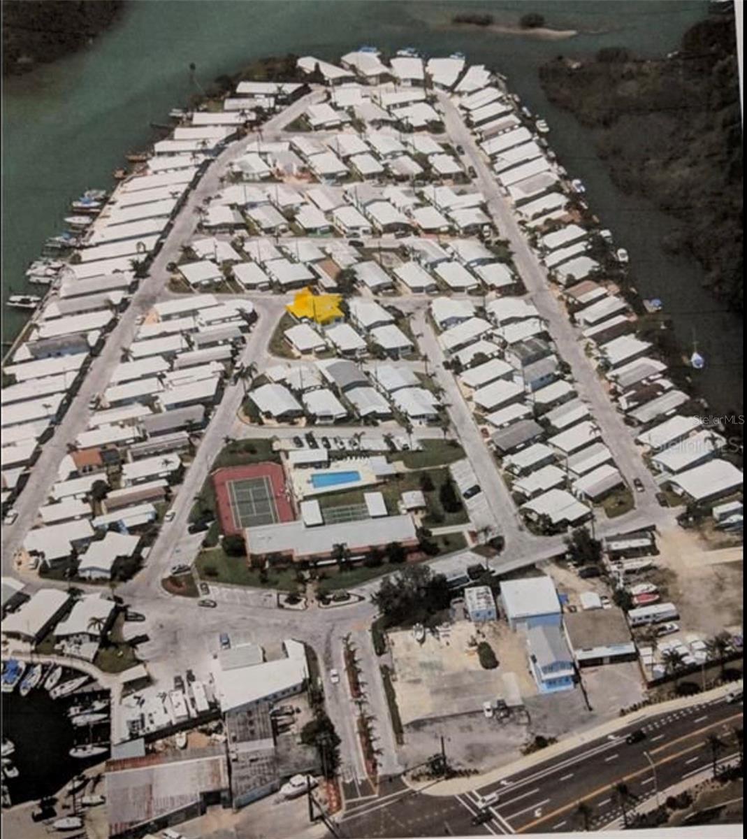 HARBOR LIGHTS MHP CO-OP - Residential