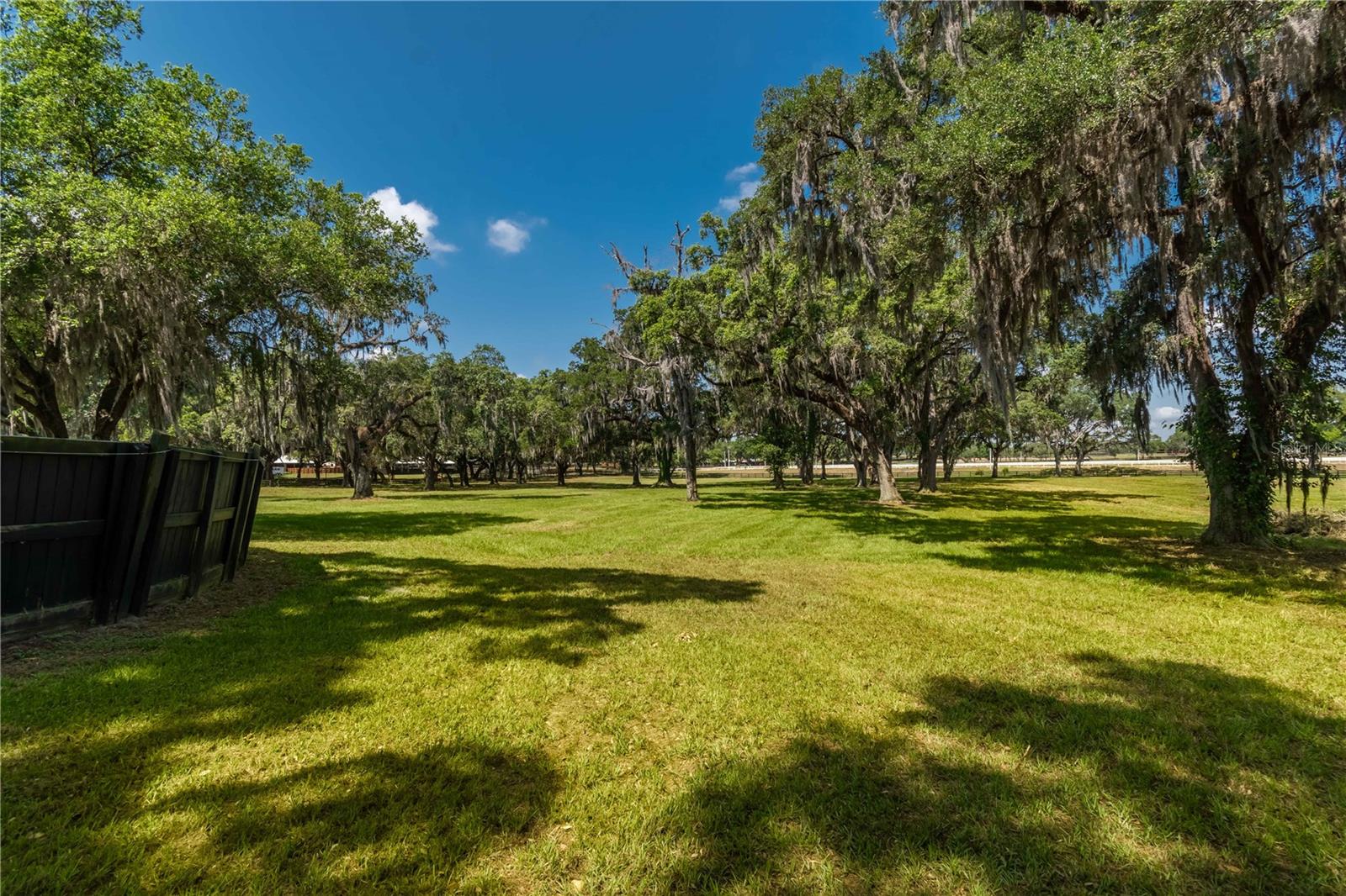 OAKRIDGE EQUINE CENTER 09 - Residential