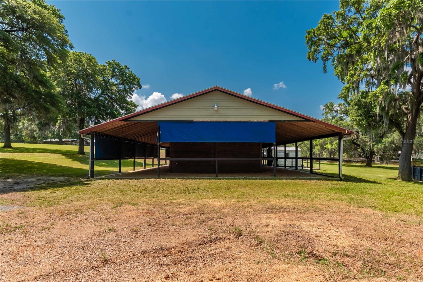 OAKRIDGE EQUINE CENTER 09 - Residential