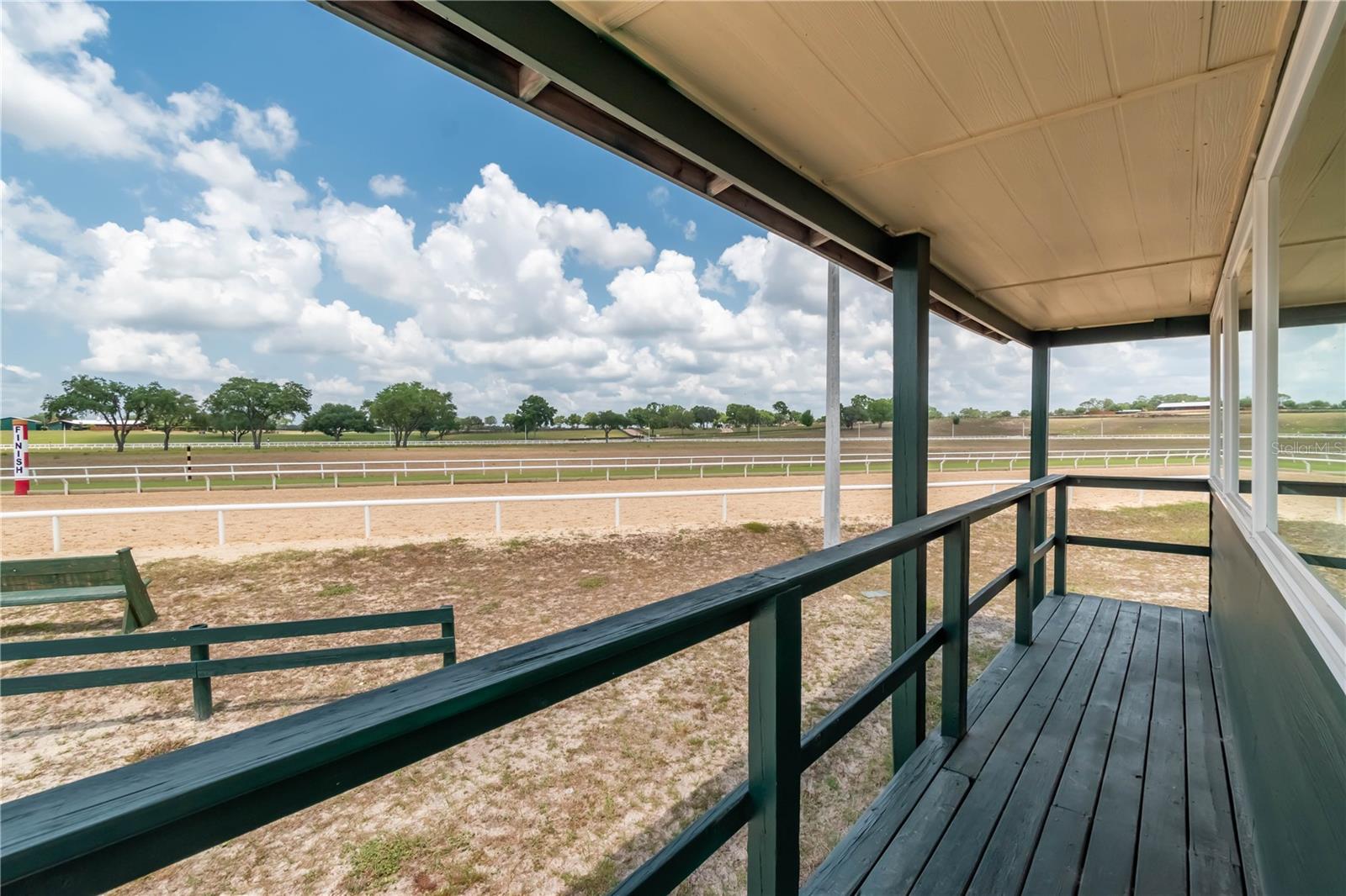 OAKRIDGE EQUINE CENTER 09 - Residential