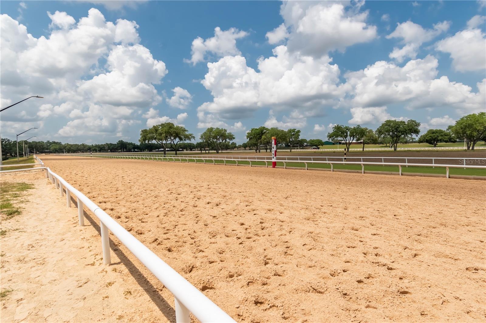 OAKRIDGE EQUINE CENTER 09 - Residential