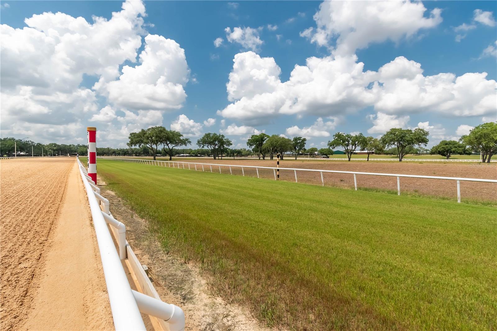 OAKRIDGE EQUINE CENTER 09 - Residential