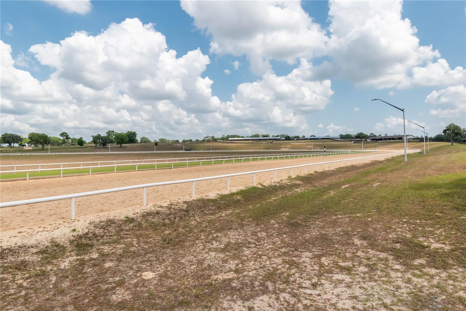 OAKRIDGE EQUINE CENTER 09 - Residential
