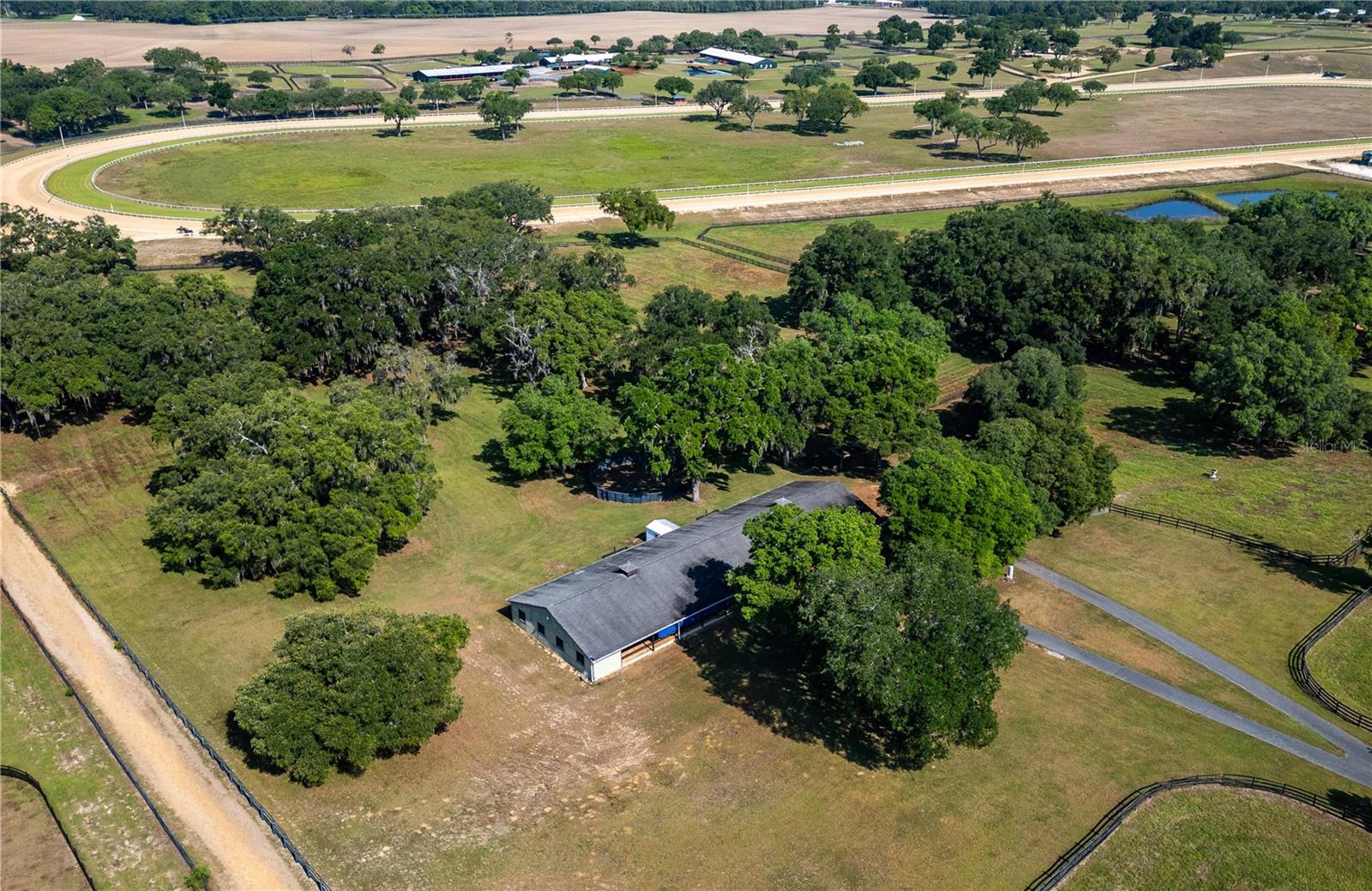 OAKRIDGE EQUINE CENTER 09 - Residential