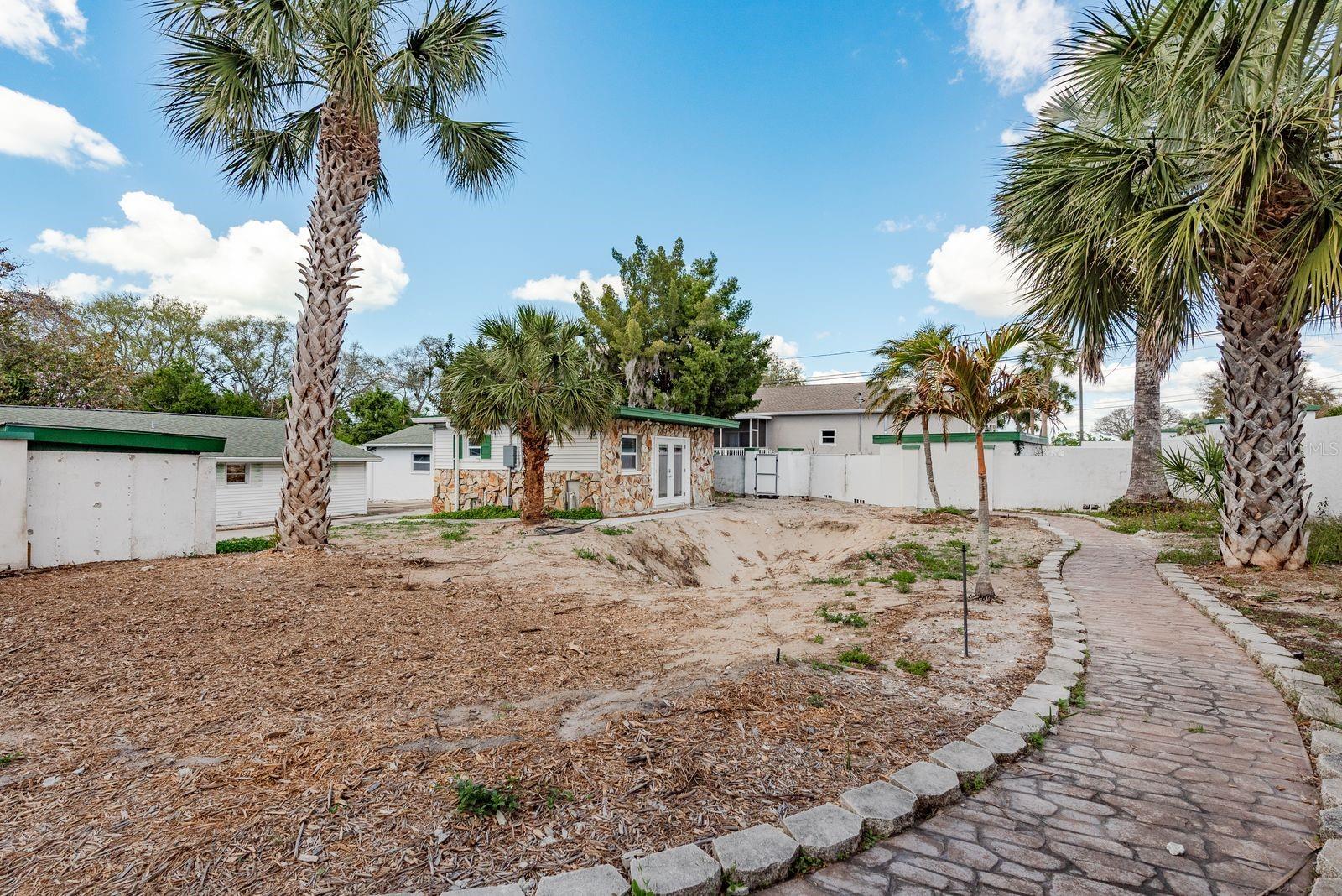 PALM HARBOR ESTATES - Land