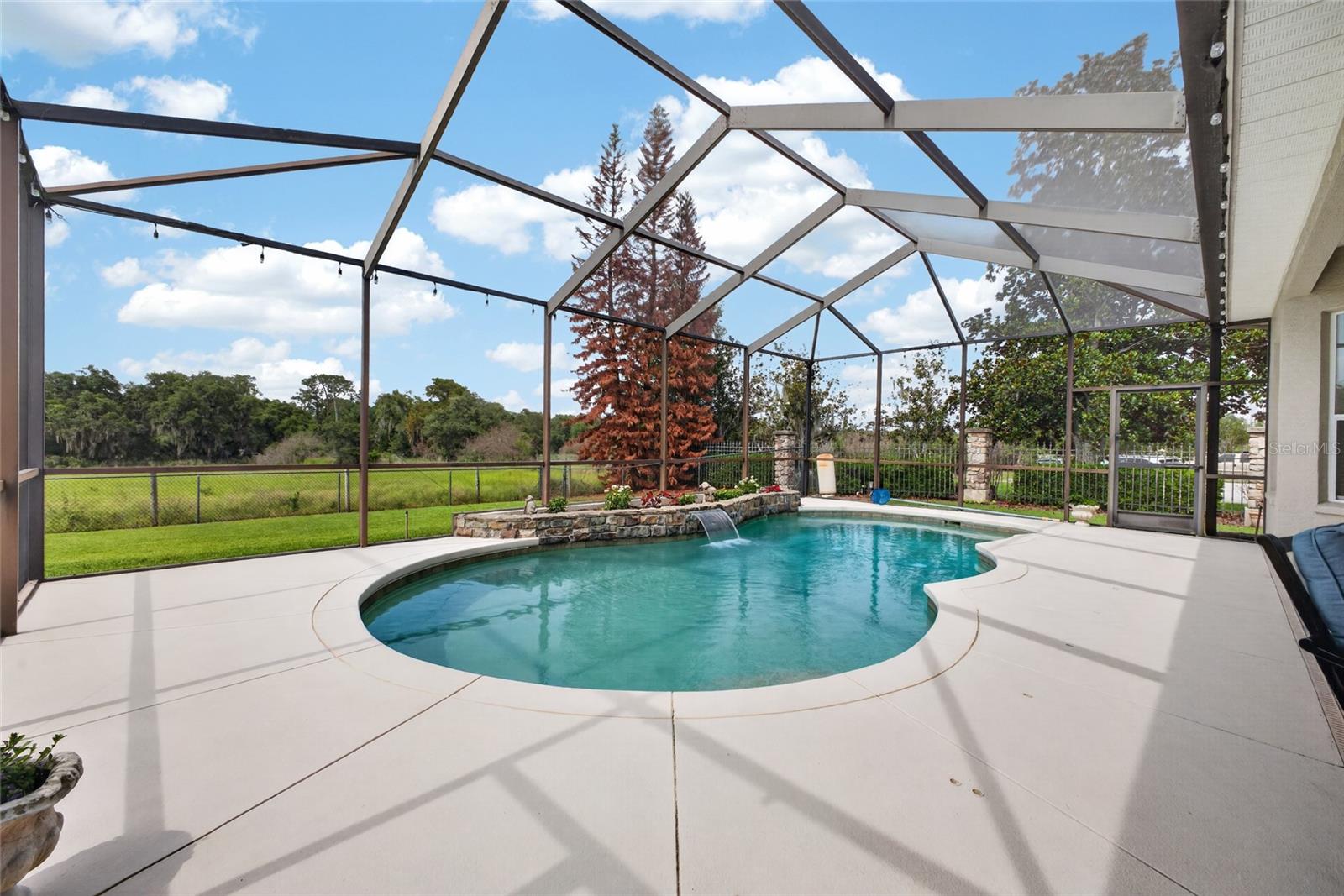 HIDDEN CREEK - Residential