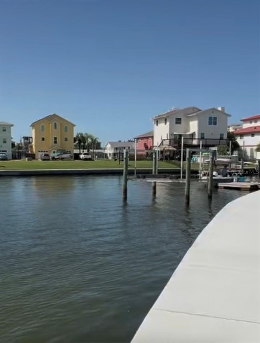 HUDSON BEACH ESTATES - Land