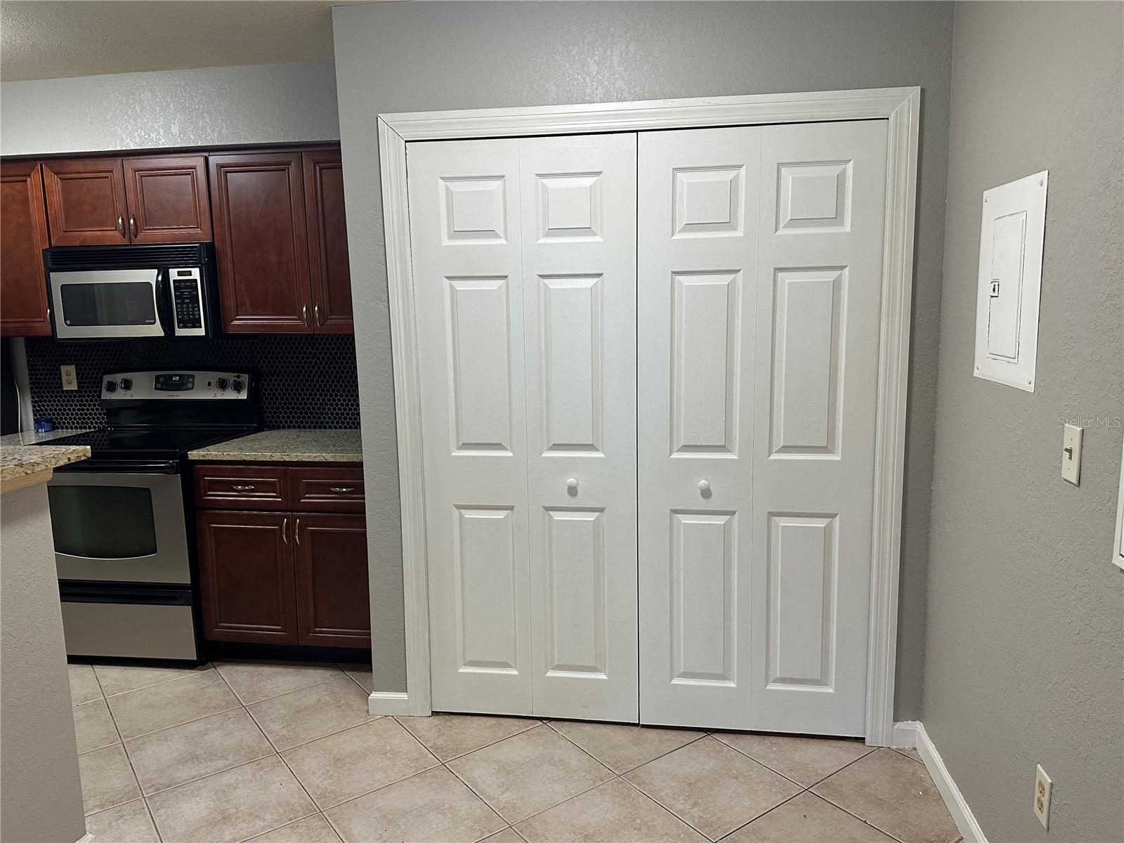 REGENCY PARK AT LAKE MARY A CONDO - Residential