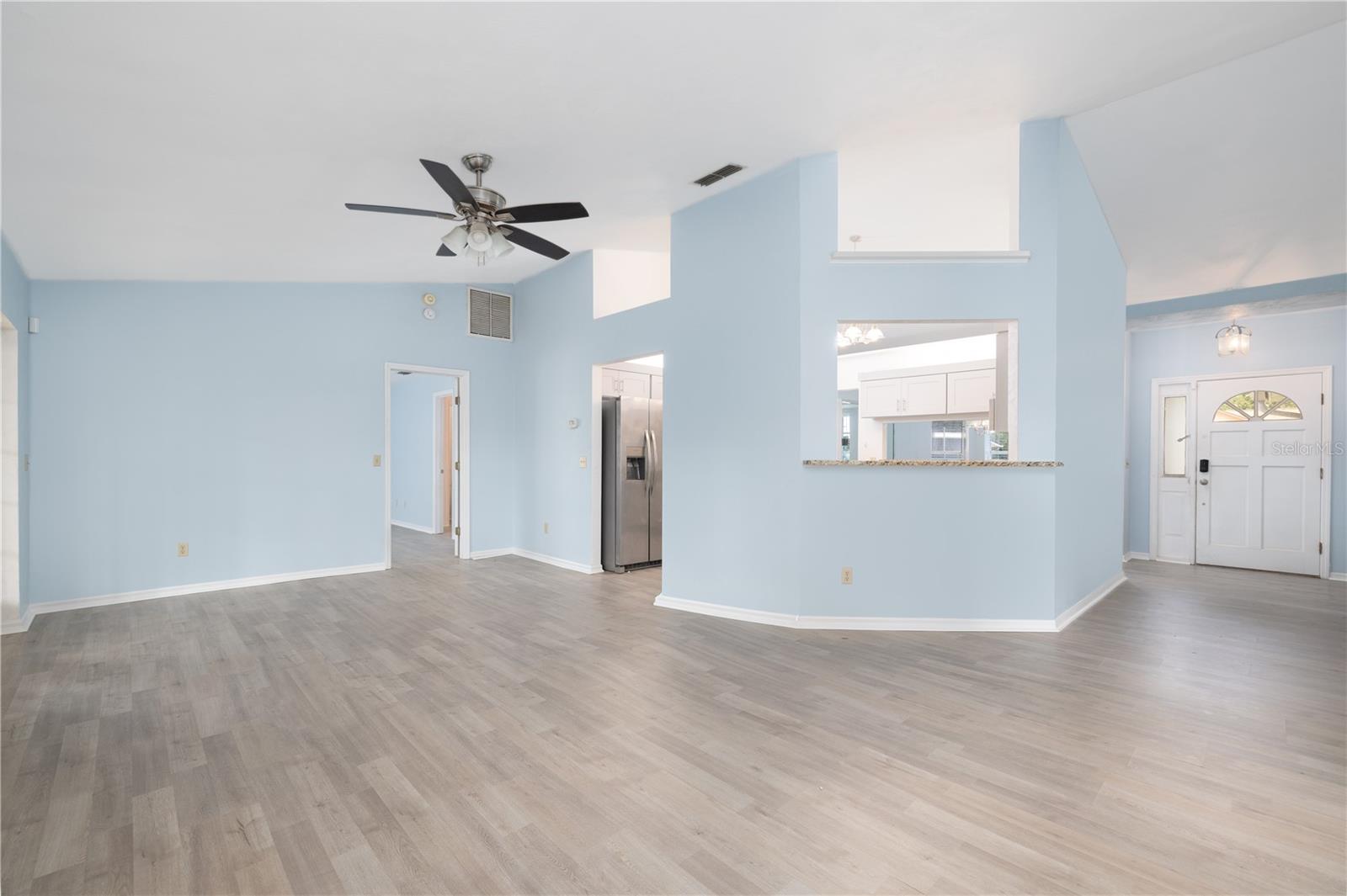 WOODLAKE - Residential