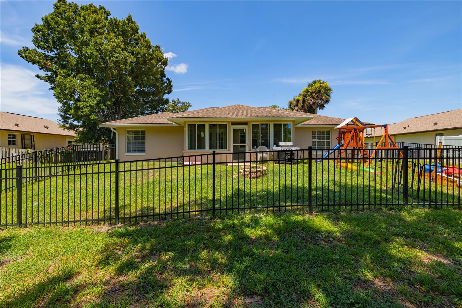 WOODLAKE - Residential