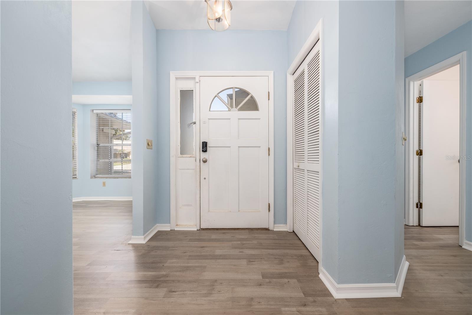 WOODLAKE - Residential