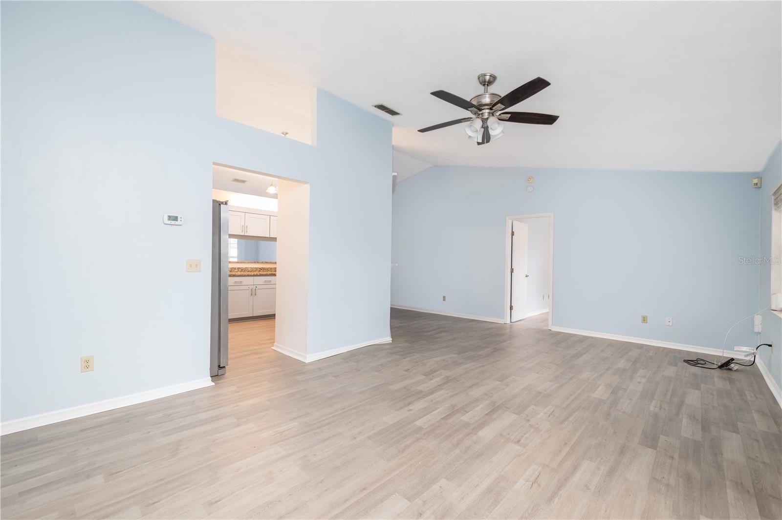 WOODLAKE - Residential