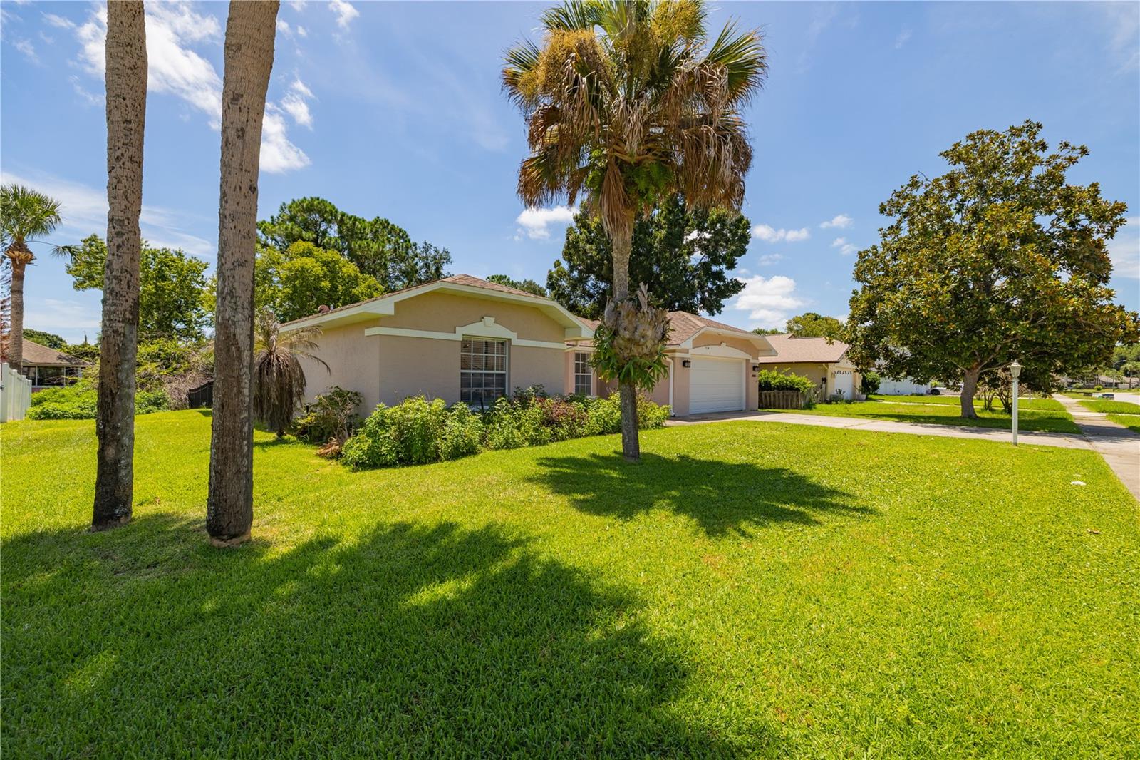 WOODLAKE - Residential