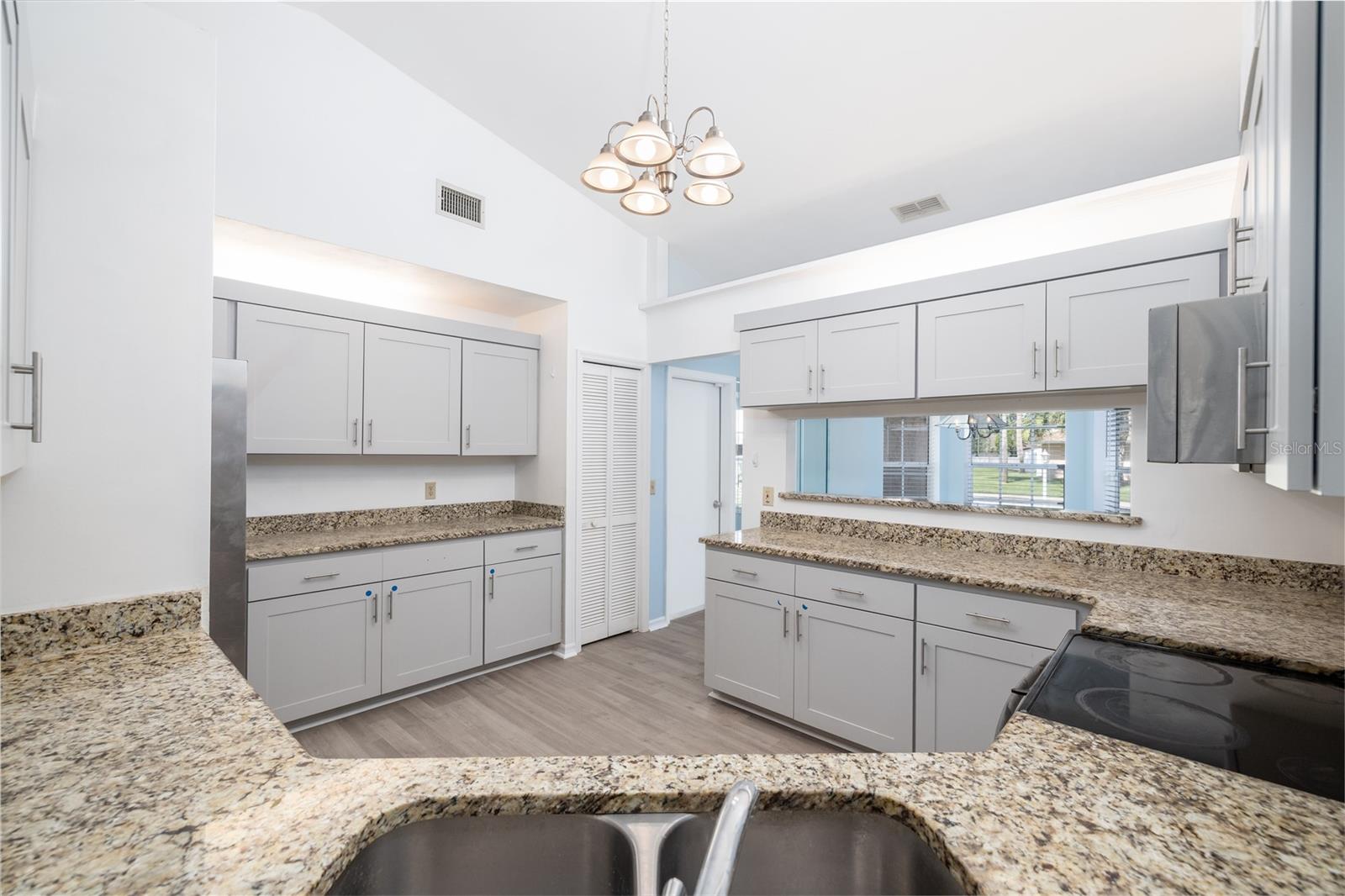 WOODLAKE - Residential