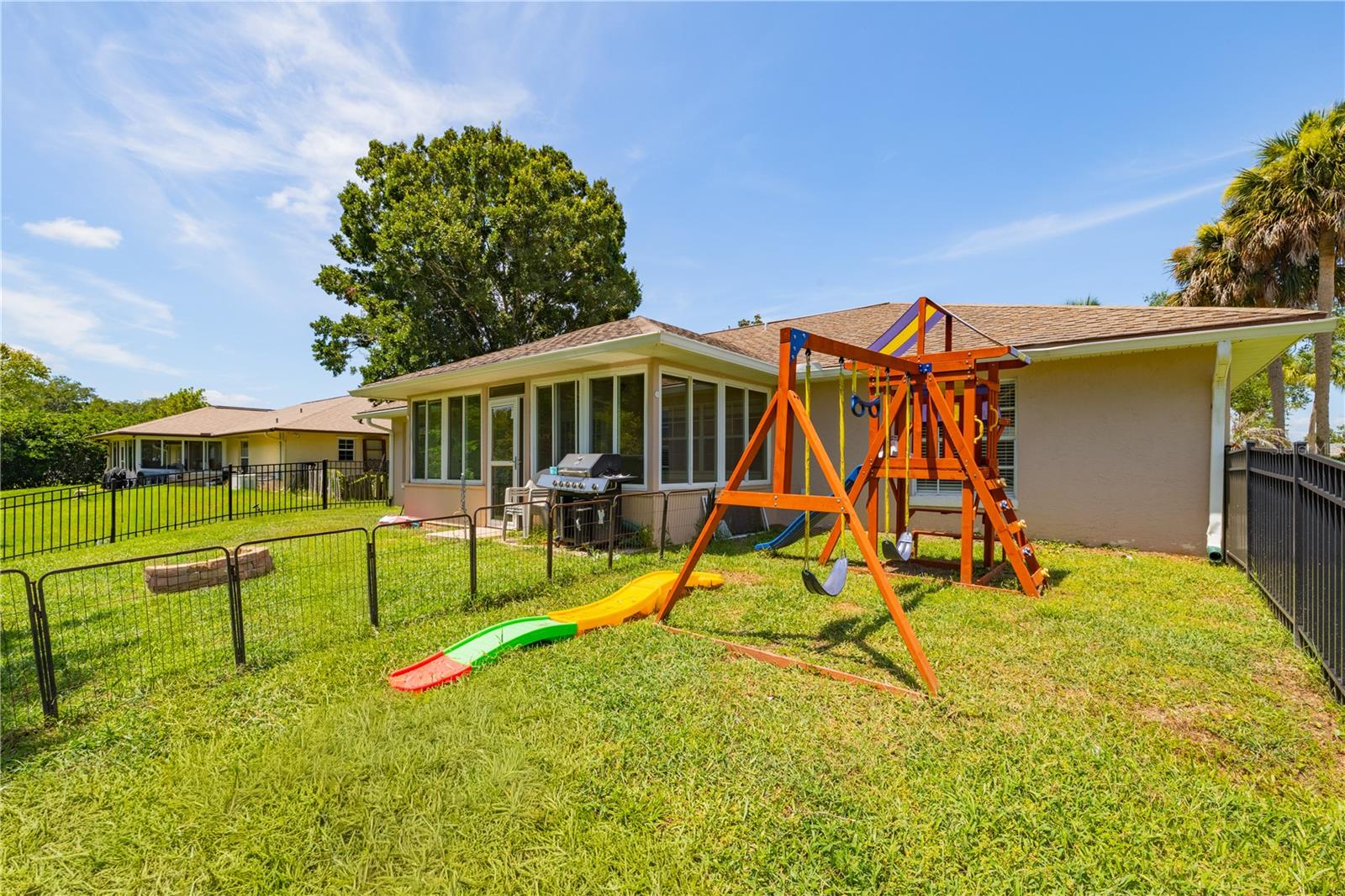 WOODLAKE - Residential