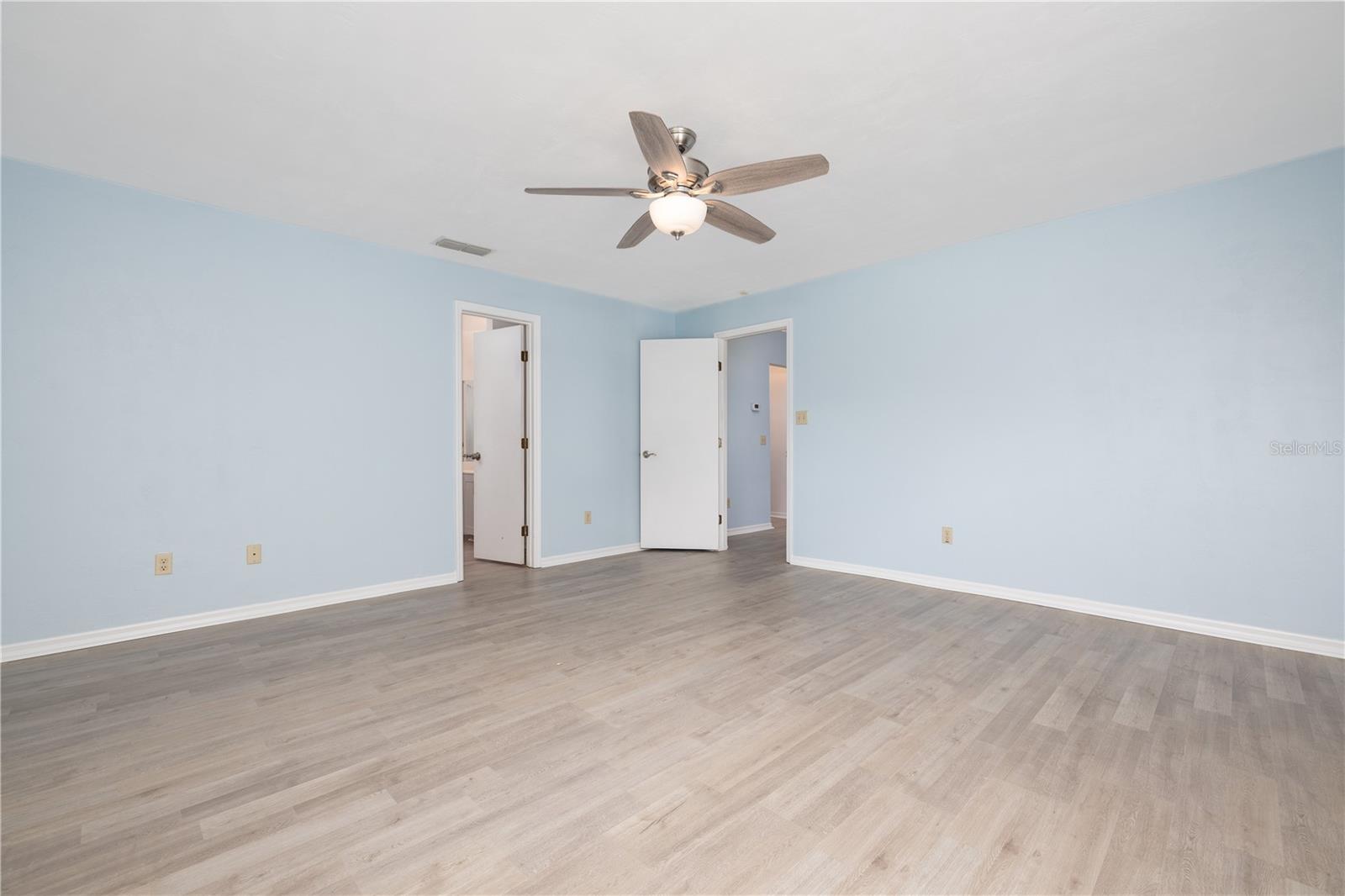WOODLAKE - Residential