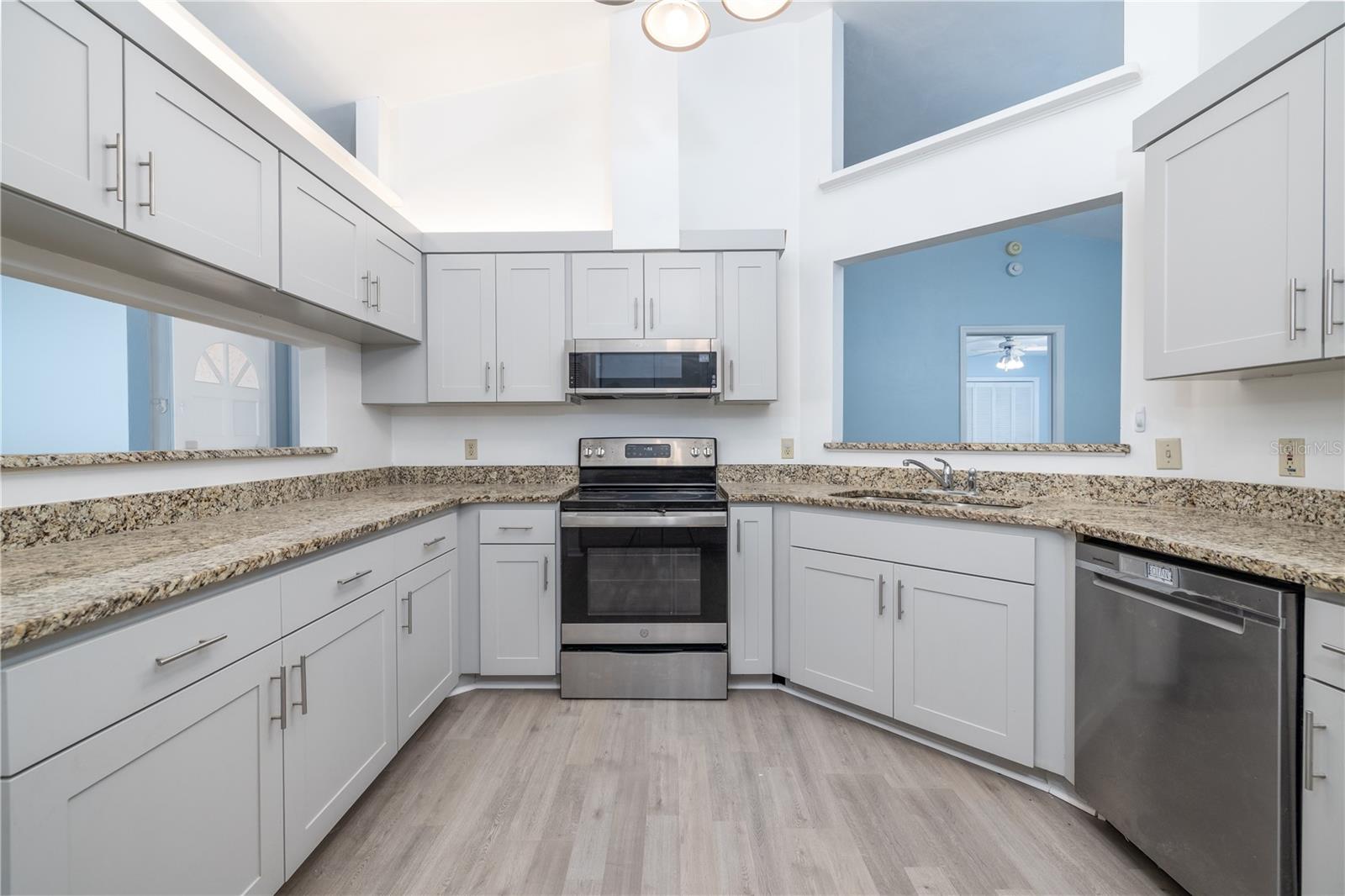 WOODLAKE - Residential