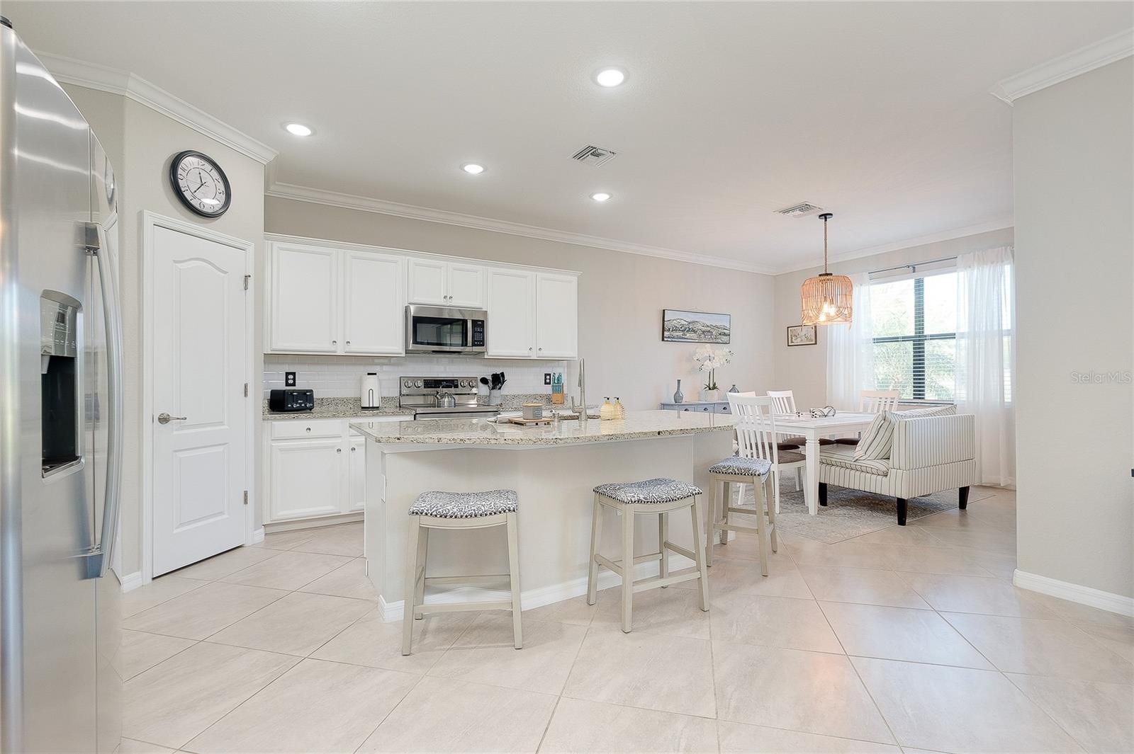 SARASOTA NATIONAL PH 13-B - Residential
