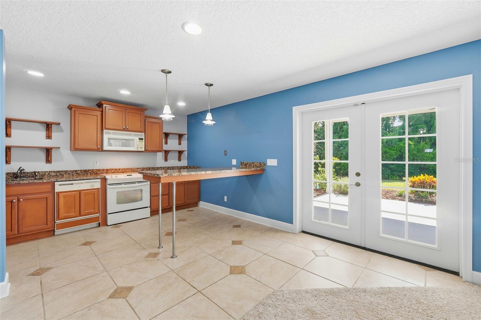SUNSET SETTLE - Residential