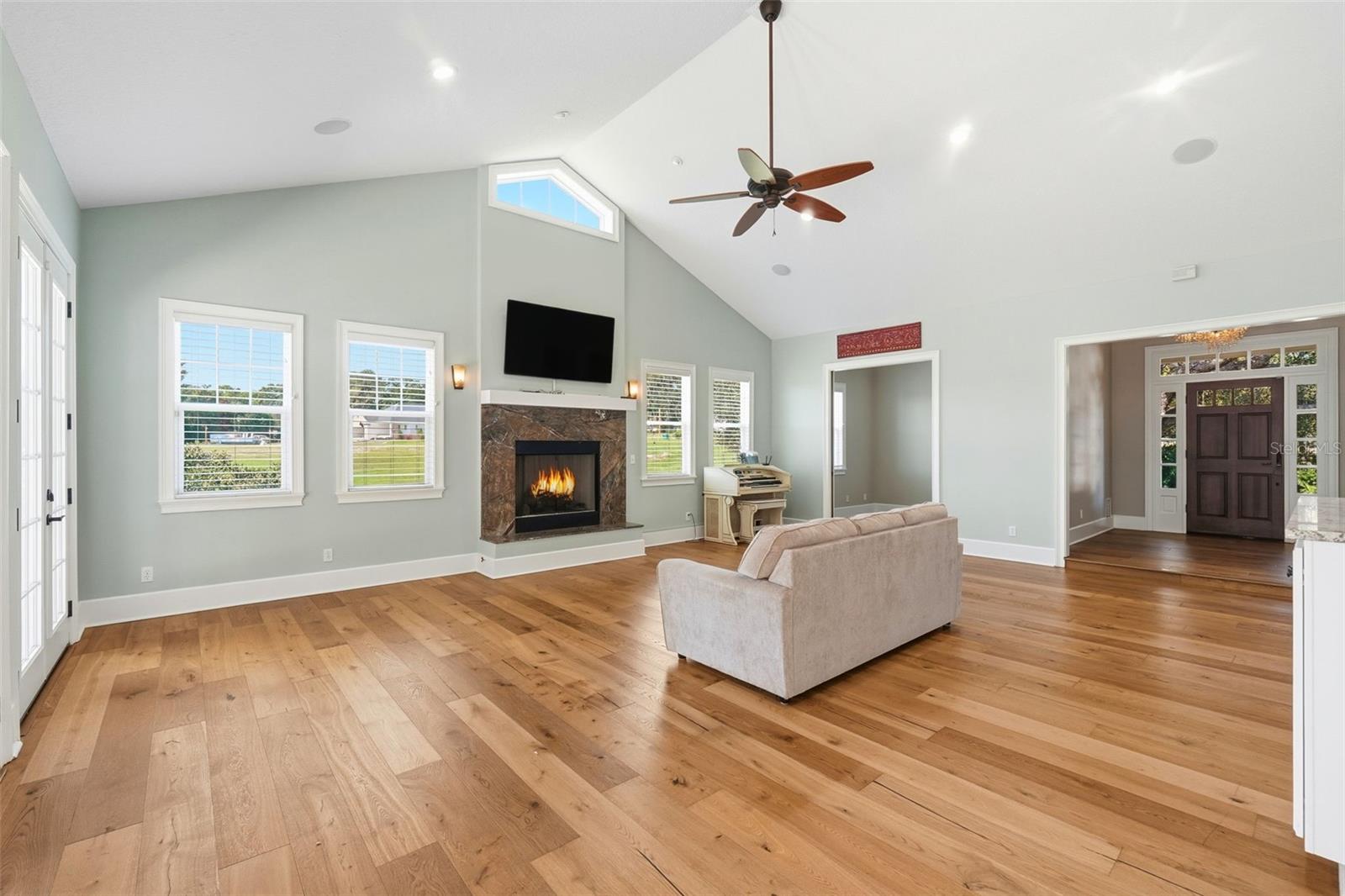 SUNSET SETTLE - Residential