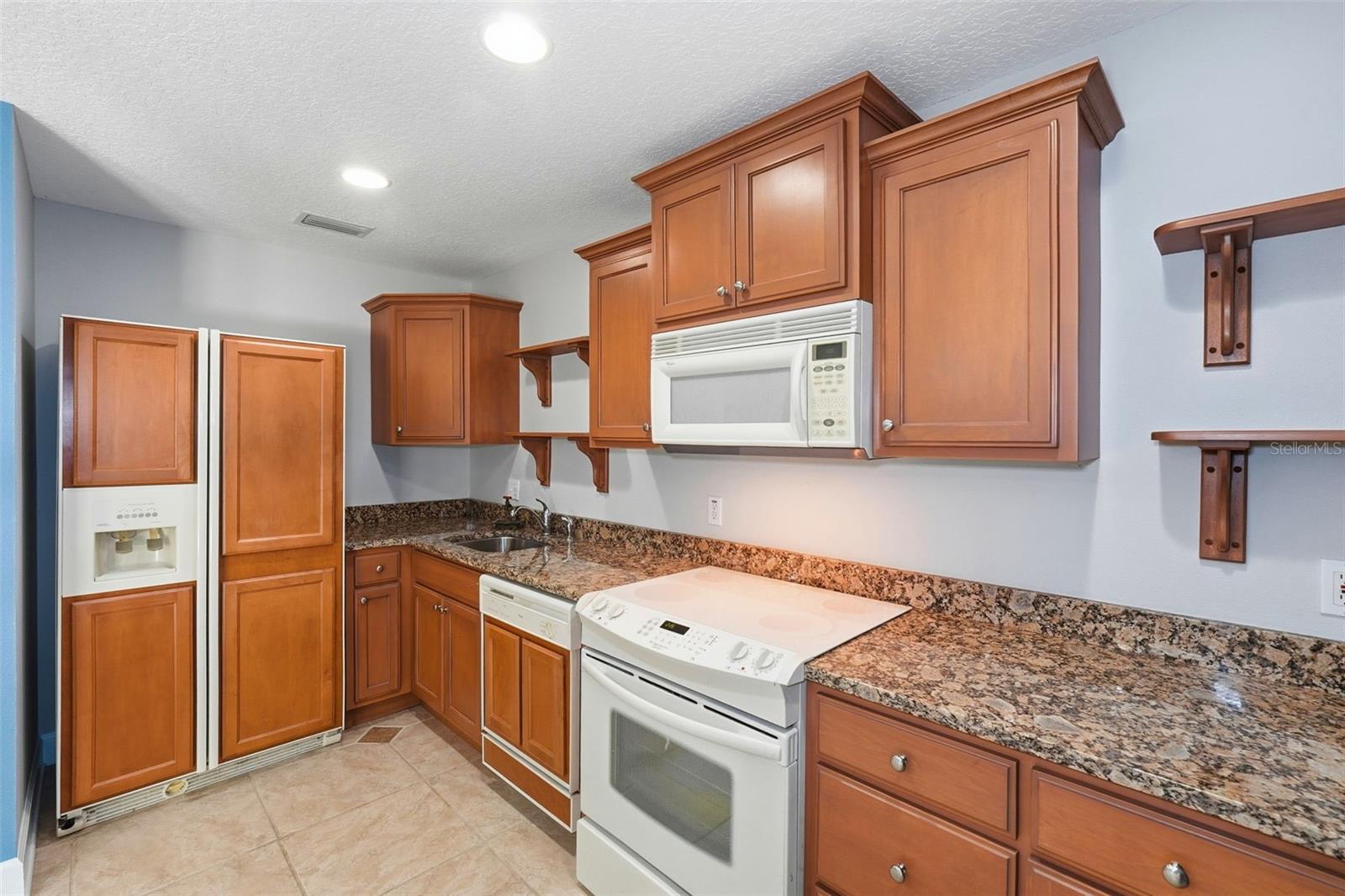 SUNSET SETTLE - Residential
