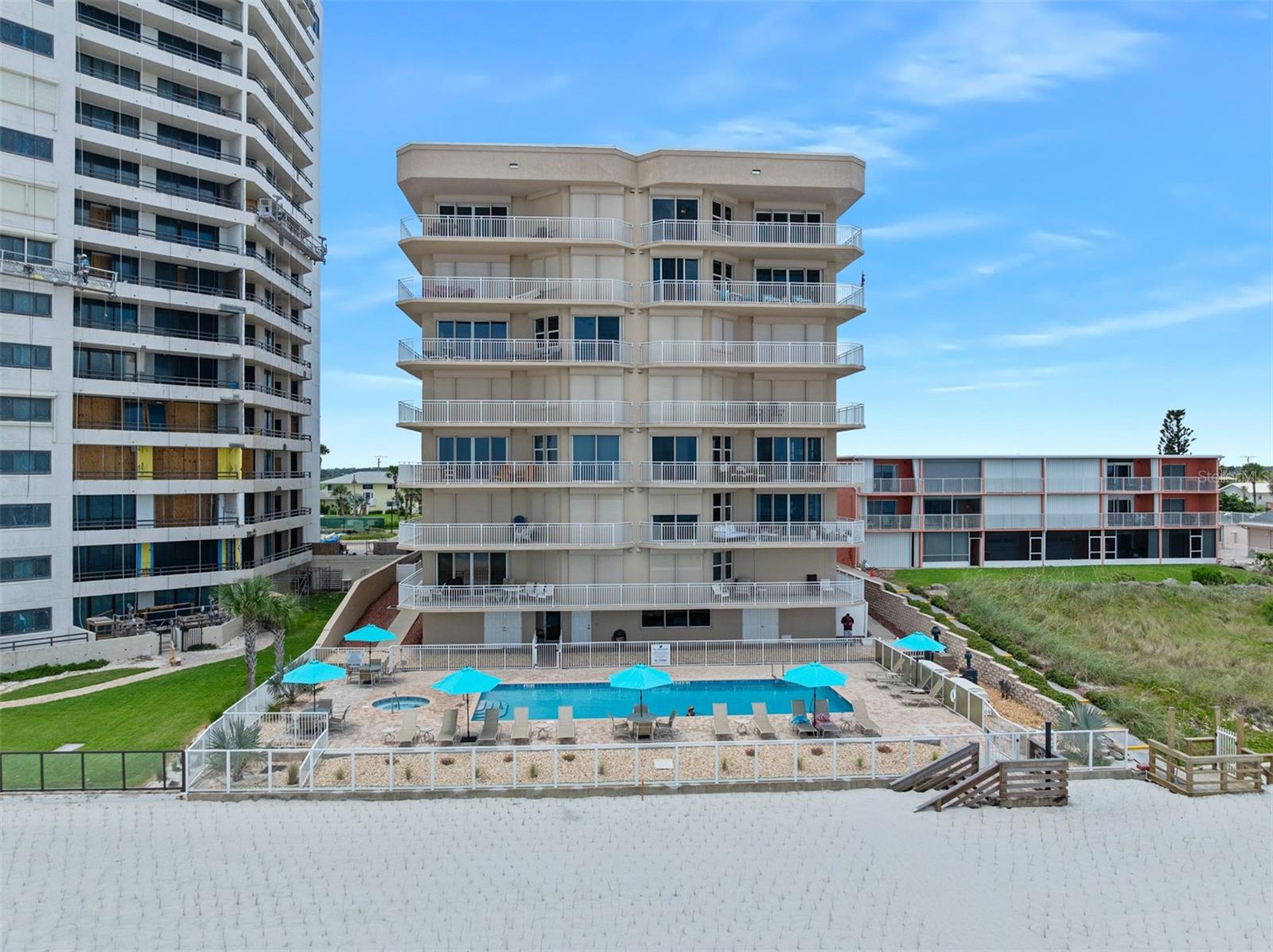 KINGSTON TOWER CONDO - Residential