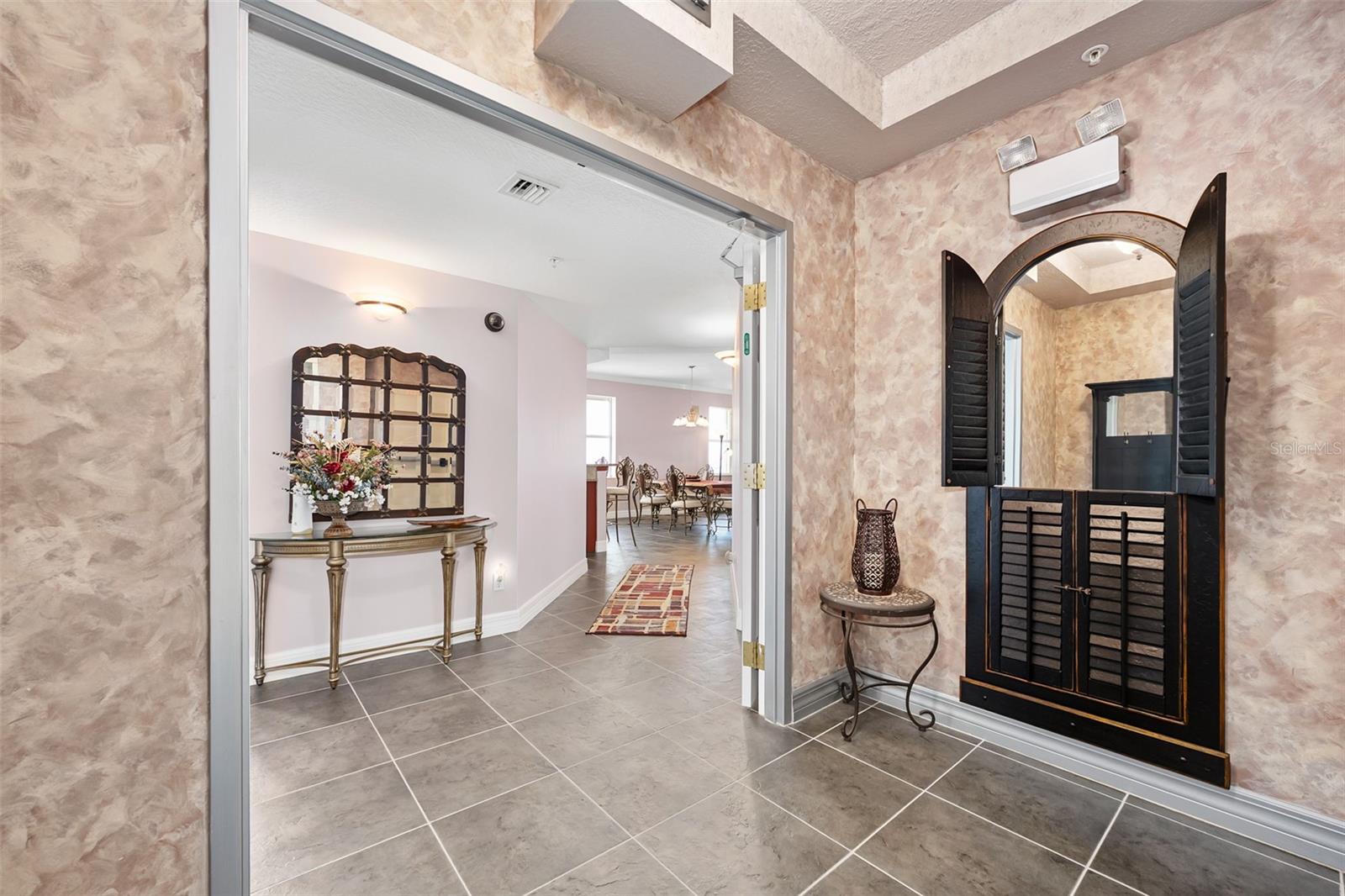 KINGSTON TOWER CONDO - Residential