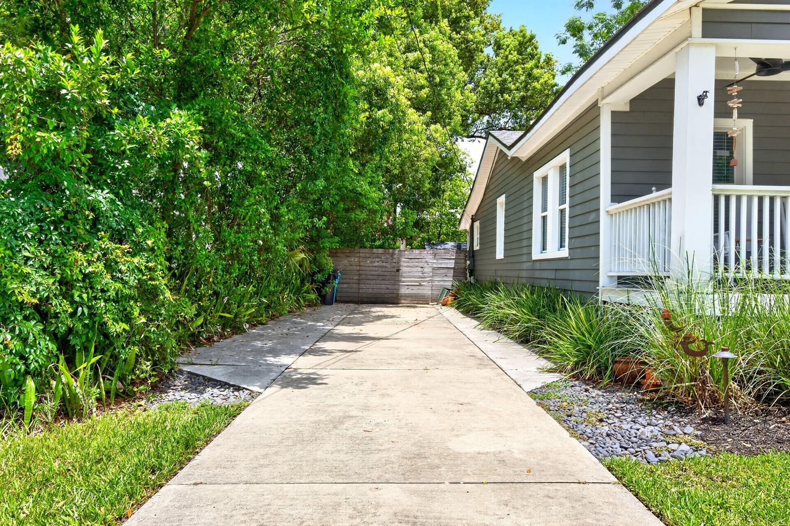 LAKE DAVIS HEIGHTS - Residential