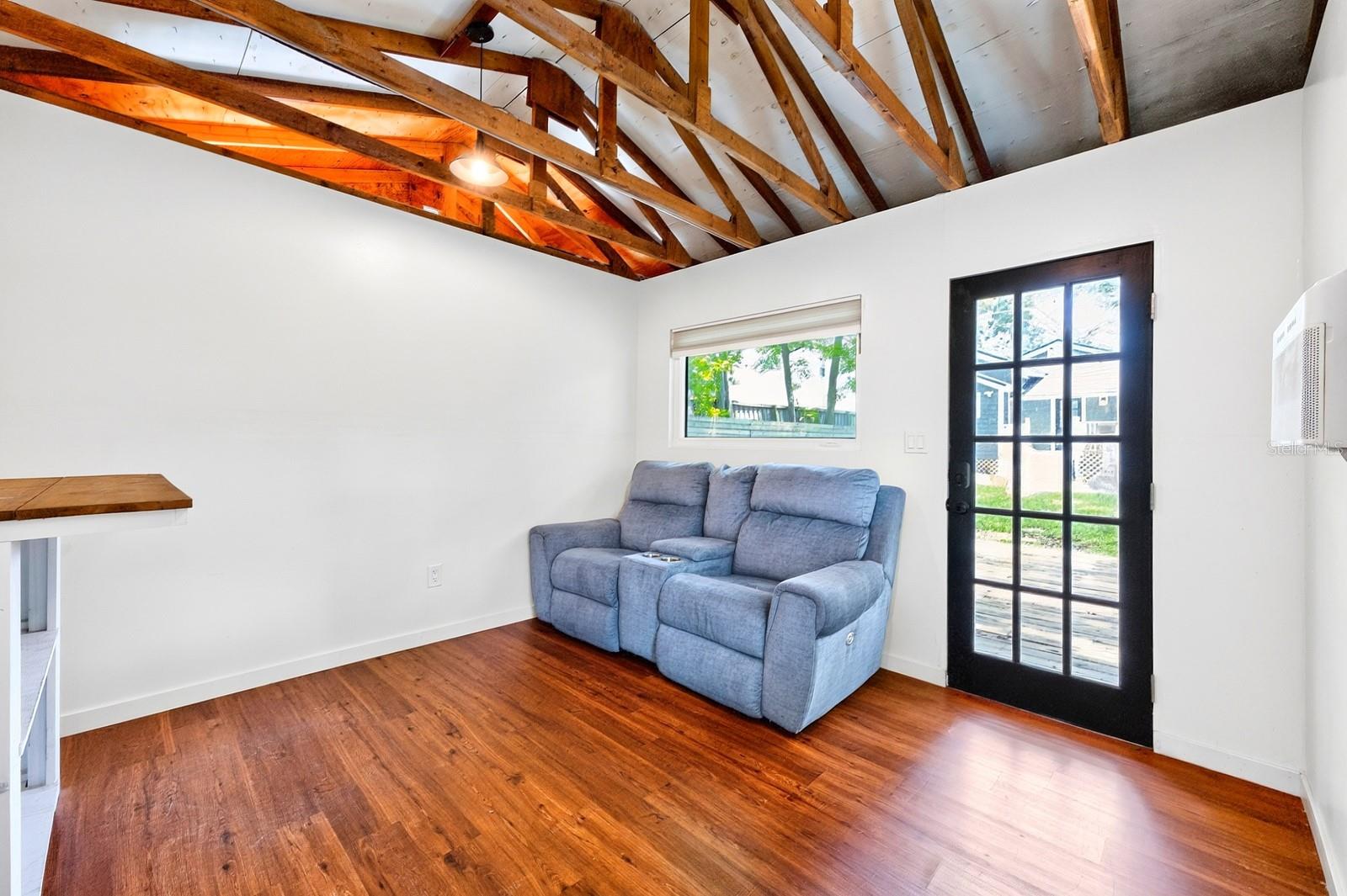 LAKE DAVIS HEIGHTS - Residential