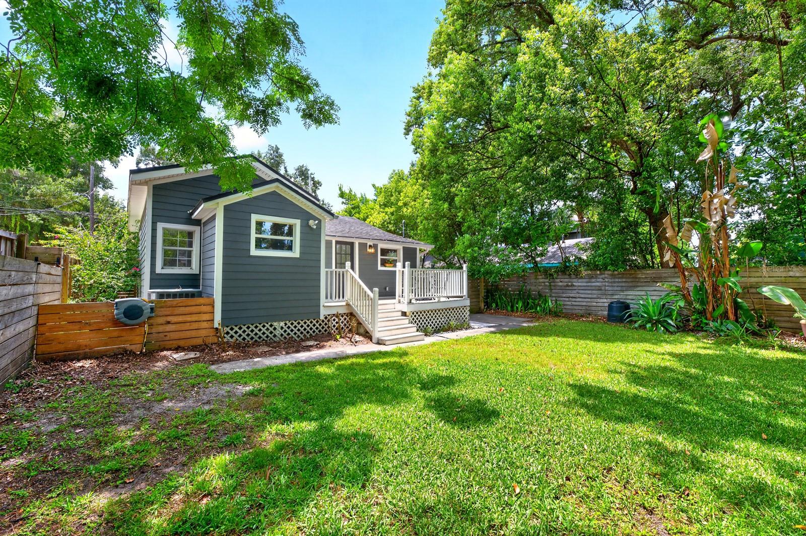 LAKE DAVIS HEIGHTS - Residential