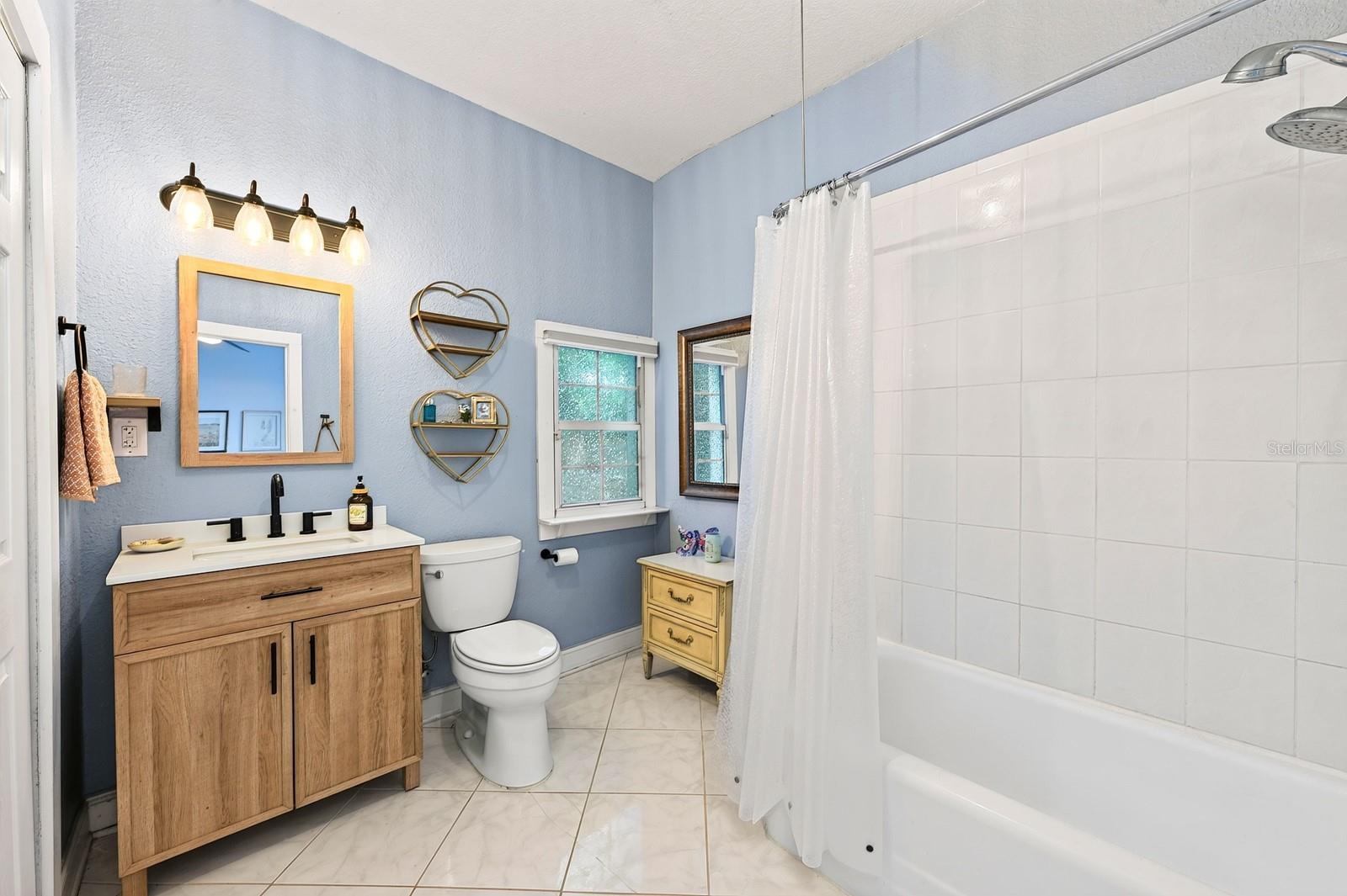 LAKE DAVIS HEIGHTS - Residential
