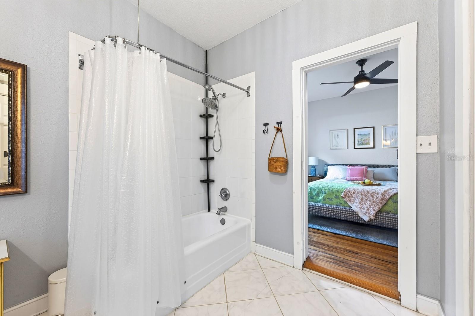 LAKE DAVIS HEIGHTS - Residential