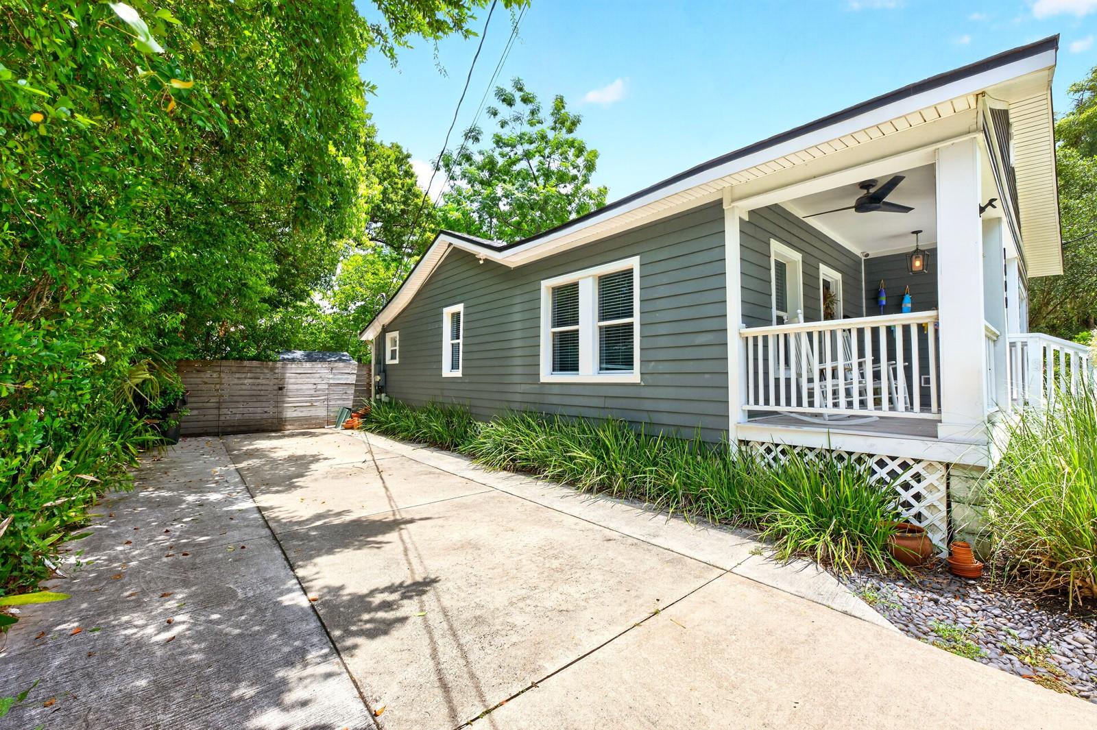 LAKE DAVIS HEIGHTS - Residential