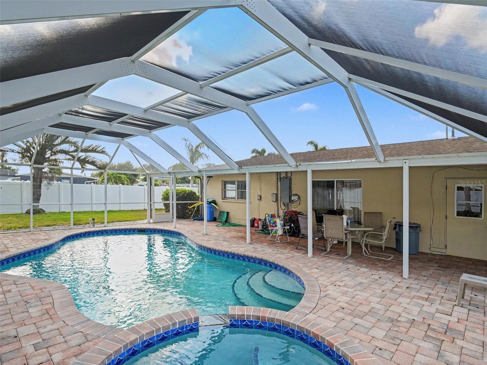 BAYSHORE GARDENS SEC 32 - Residential