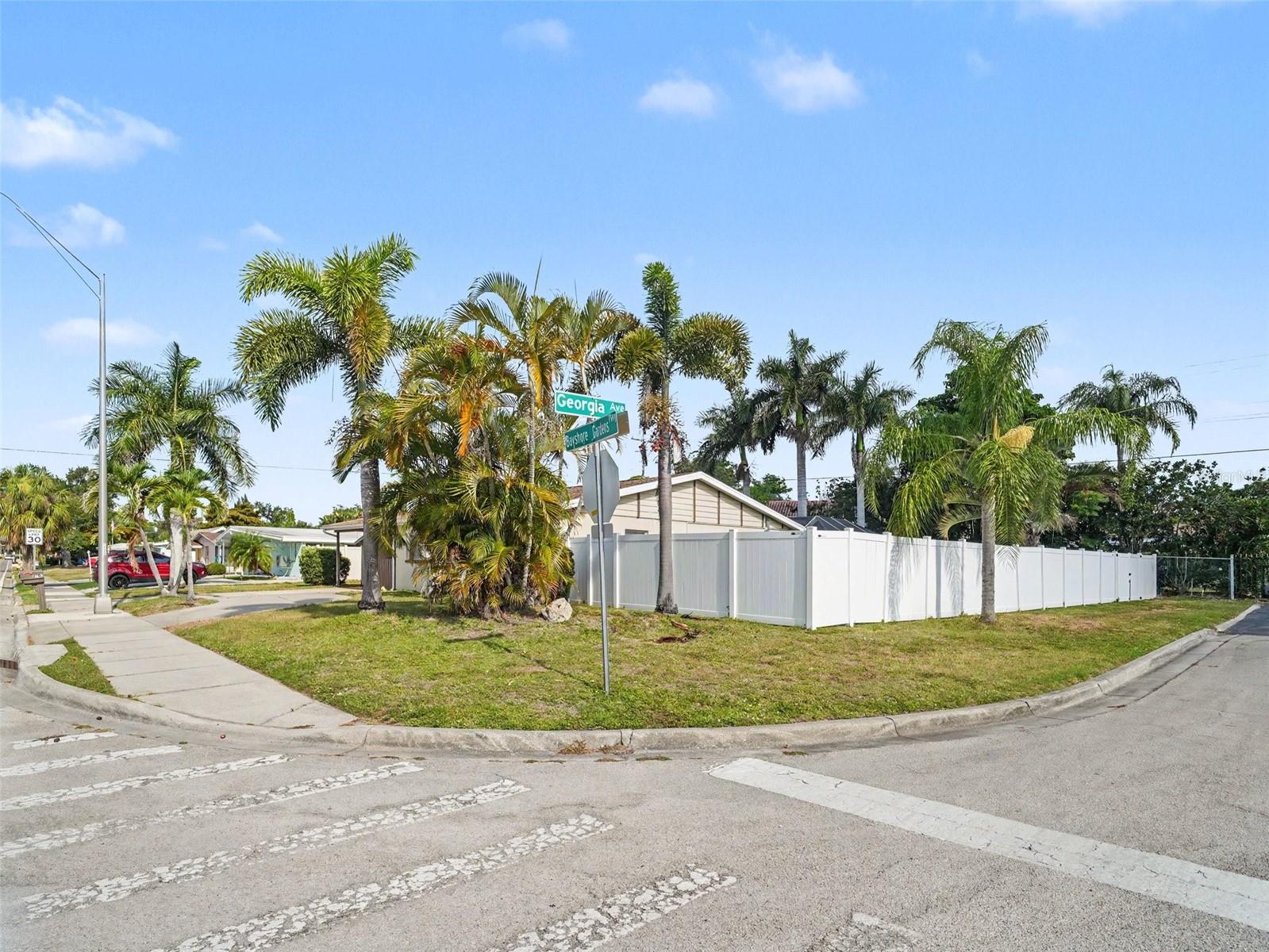 BAYSHORE GARDENS SEC 32 - Residential