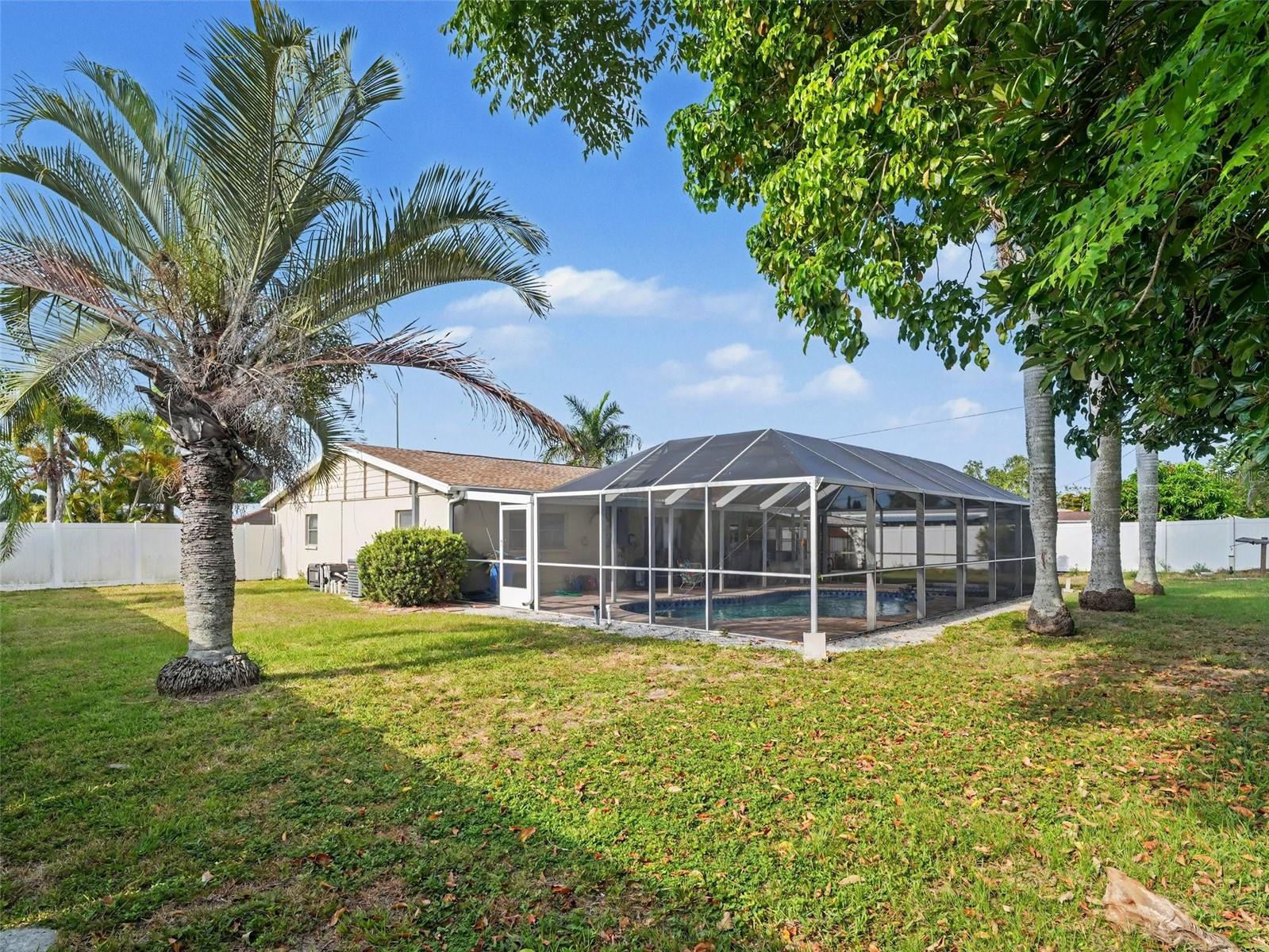 BAYSHORE GARDENS SEC 32 - Residential