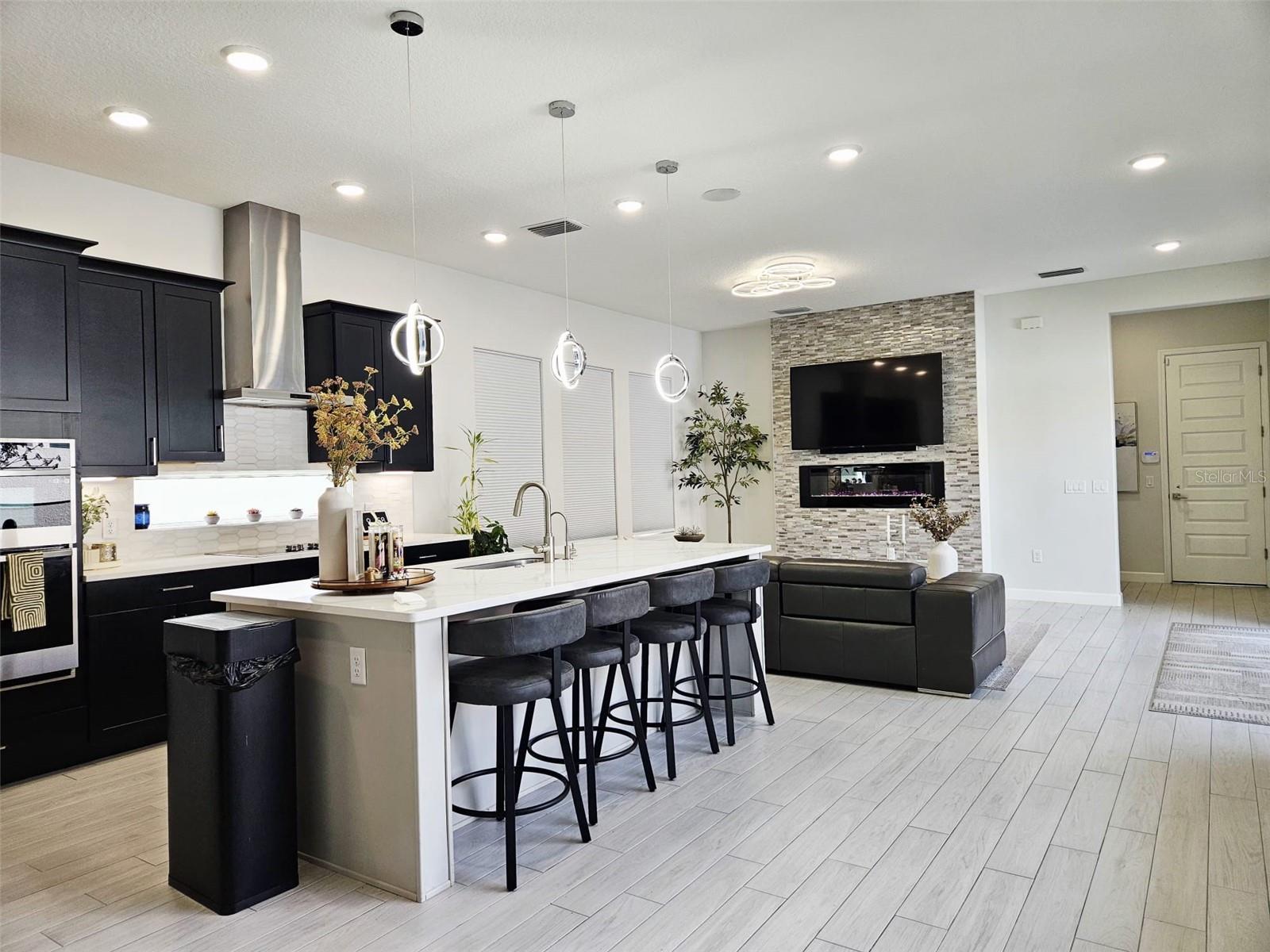 HAMPTON LNDG/PROVIDENCE - Residential Lease