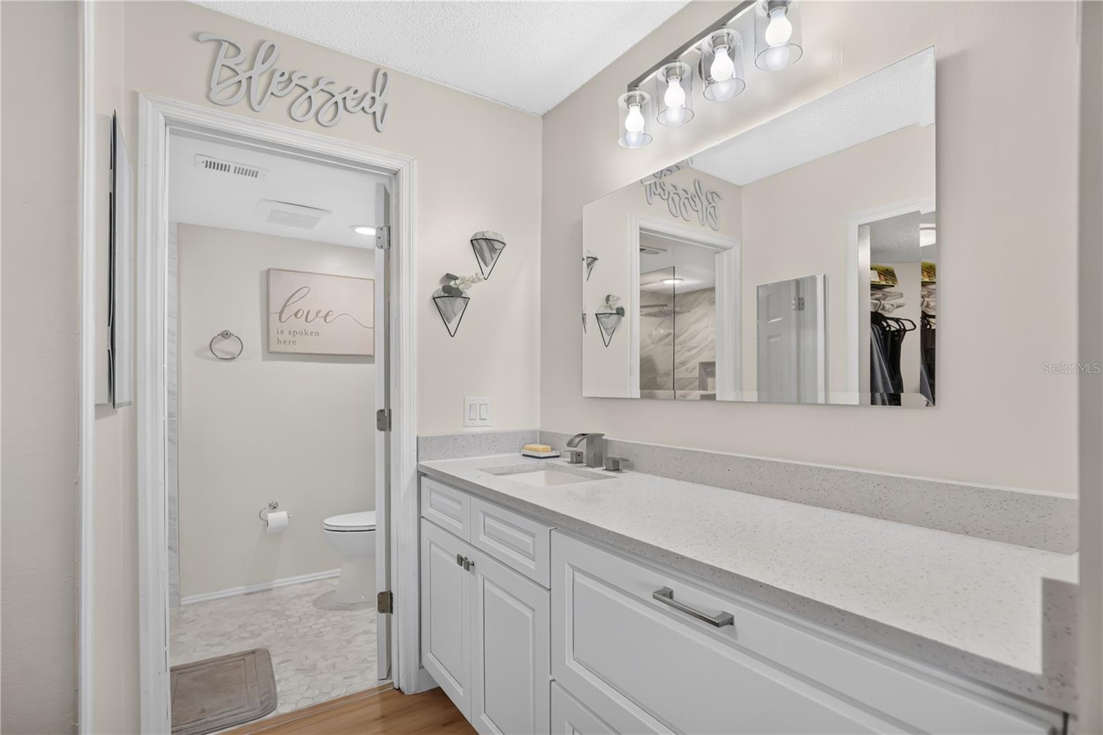 LONG LAKE VILLAS PH 01A - Residential