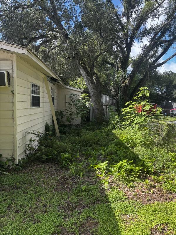 UNPLATTED - Residential